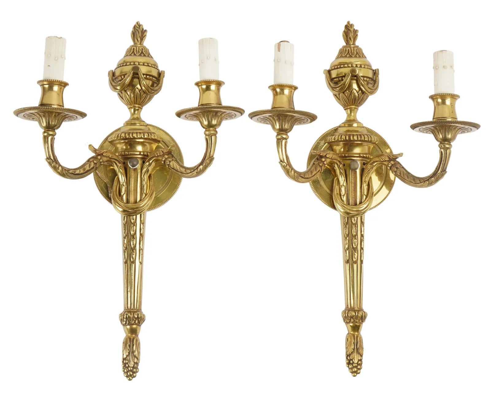 AL3-005: PAIR OF EARLY 20TH CENTURY FRENCH NEOCLASSICAL STYLE BRASS 2 LIGHT SCONCES