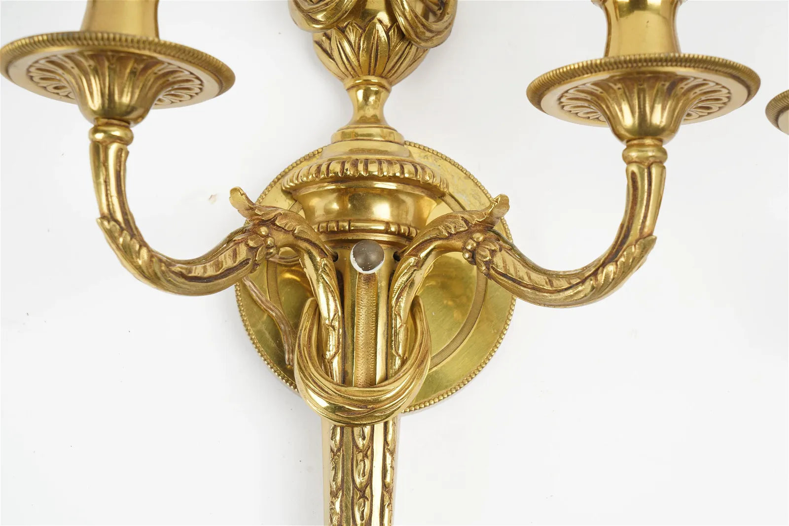 AL3-005: PAIR OF EARLY 20TH CENTURY FRENCH NEOCLASSICAL STYLE BRASS 2 LIGHT SCONCES