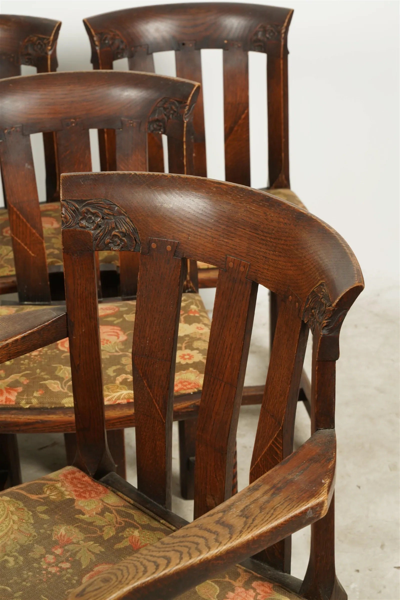 AF2-041: Antique Set of 6 Early 20th C English Arts & Crafts McIntosh Style Carved Oak Dining Chairs   - 1 Arm Chair & 5 Side Chairs