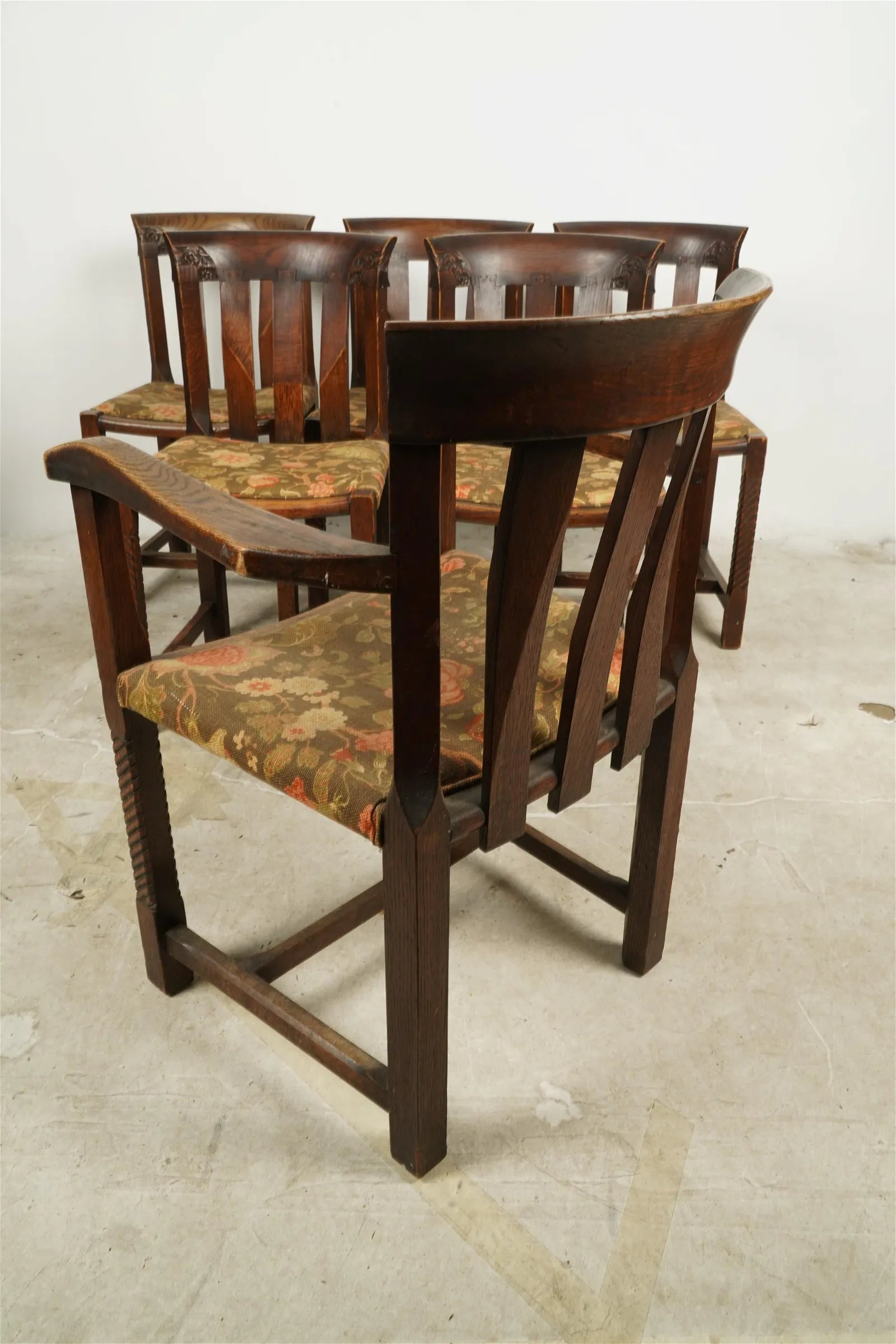 AF2-041: Antique Set of 6 Early 20th C English Arts & Crafts McIntosh Style Carved Oak Dining Chairs   - 1 Arm Chair & 5 Side Chairs