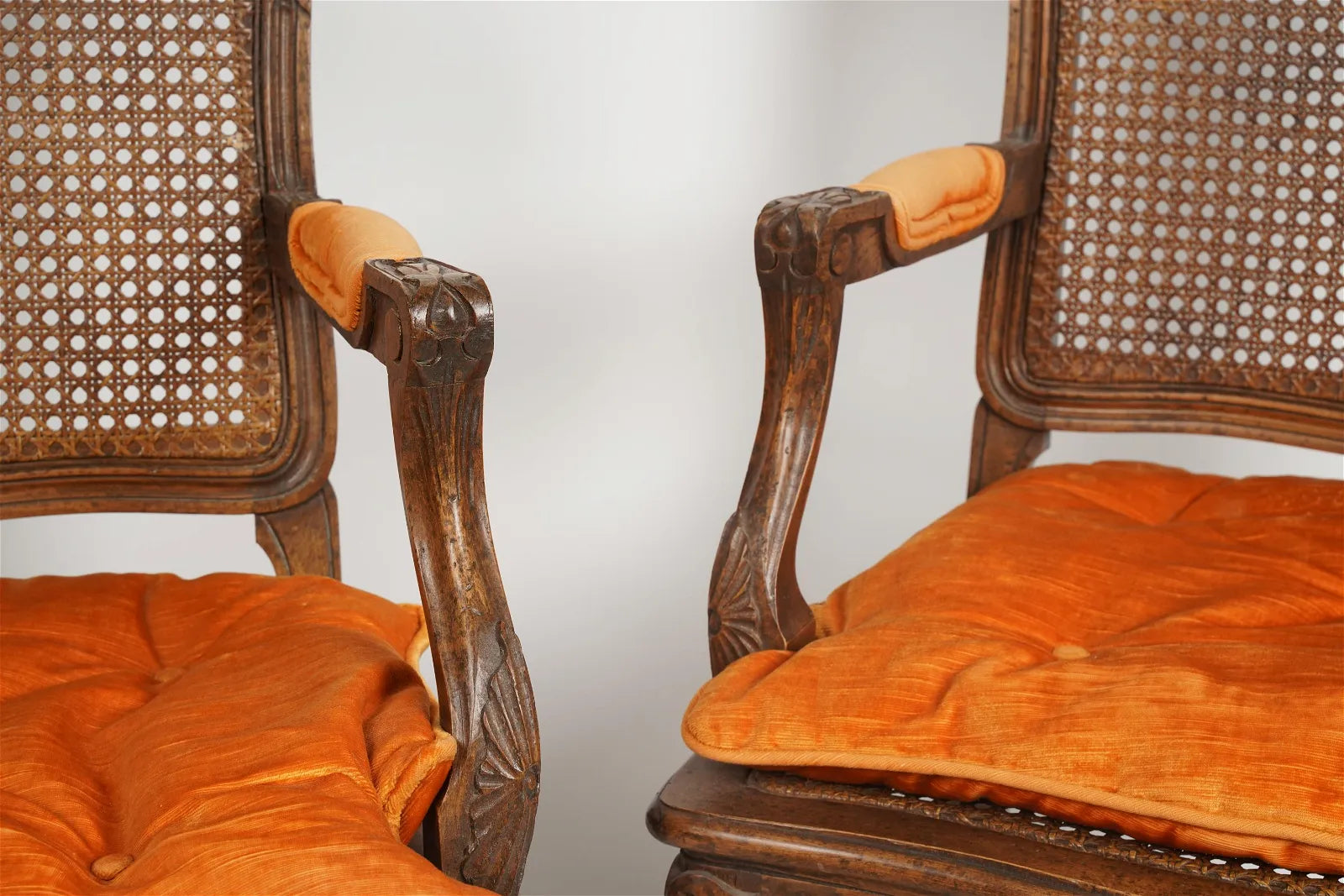 AF2-270: Vintage Pair of Mid 20th Century French Carved Oak Louis XV Style Fauteuil