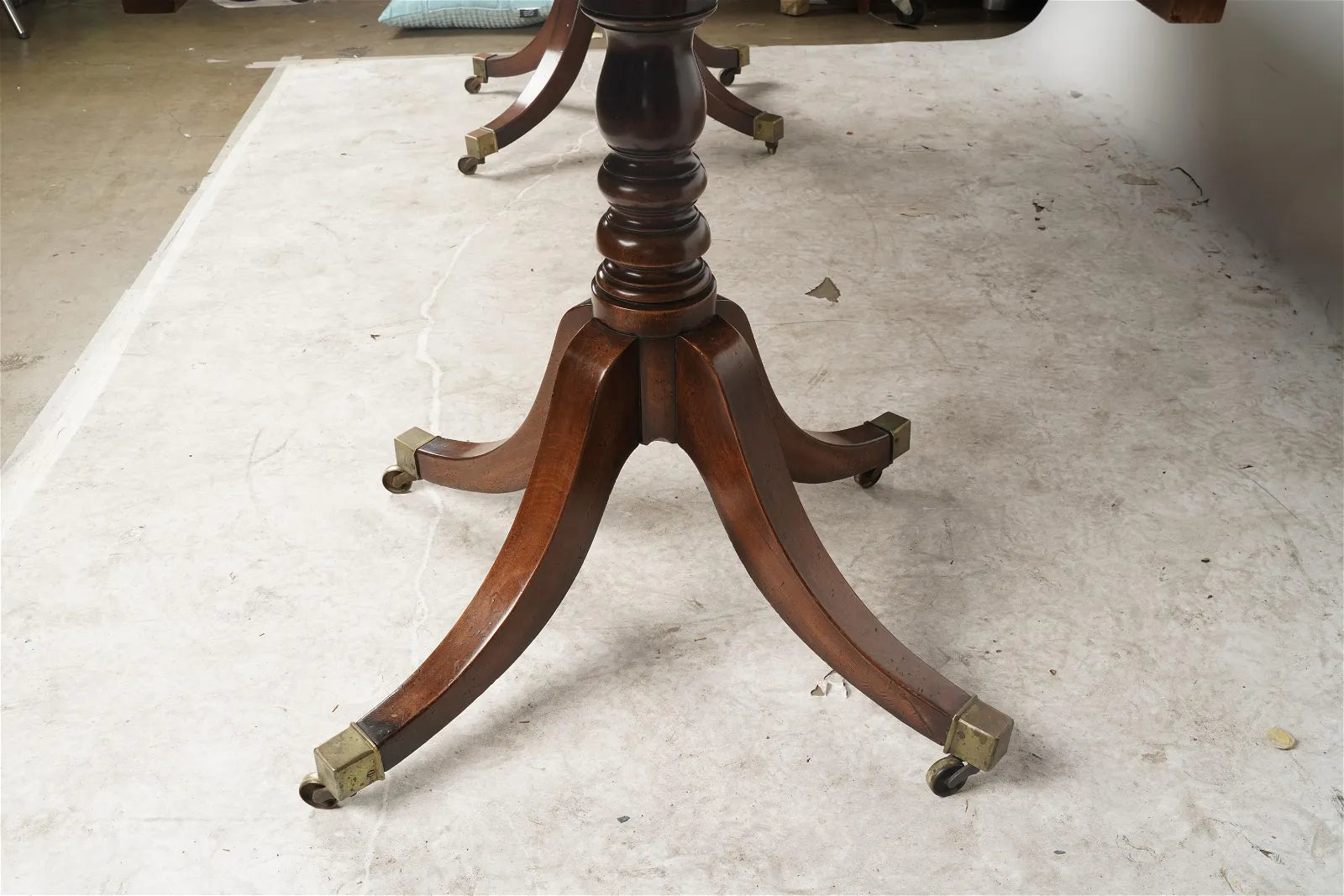 AF1-094: Antique Early 19th C English Regency Double Pedestal Mahogany Dining Table