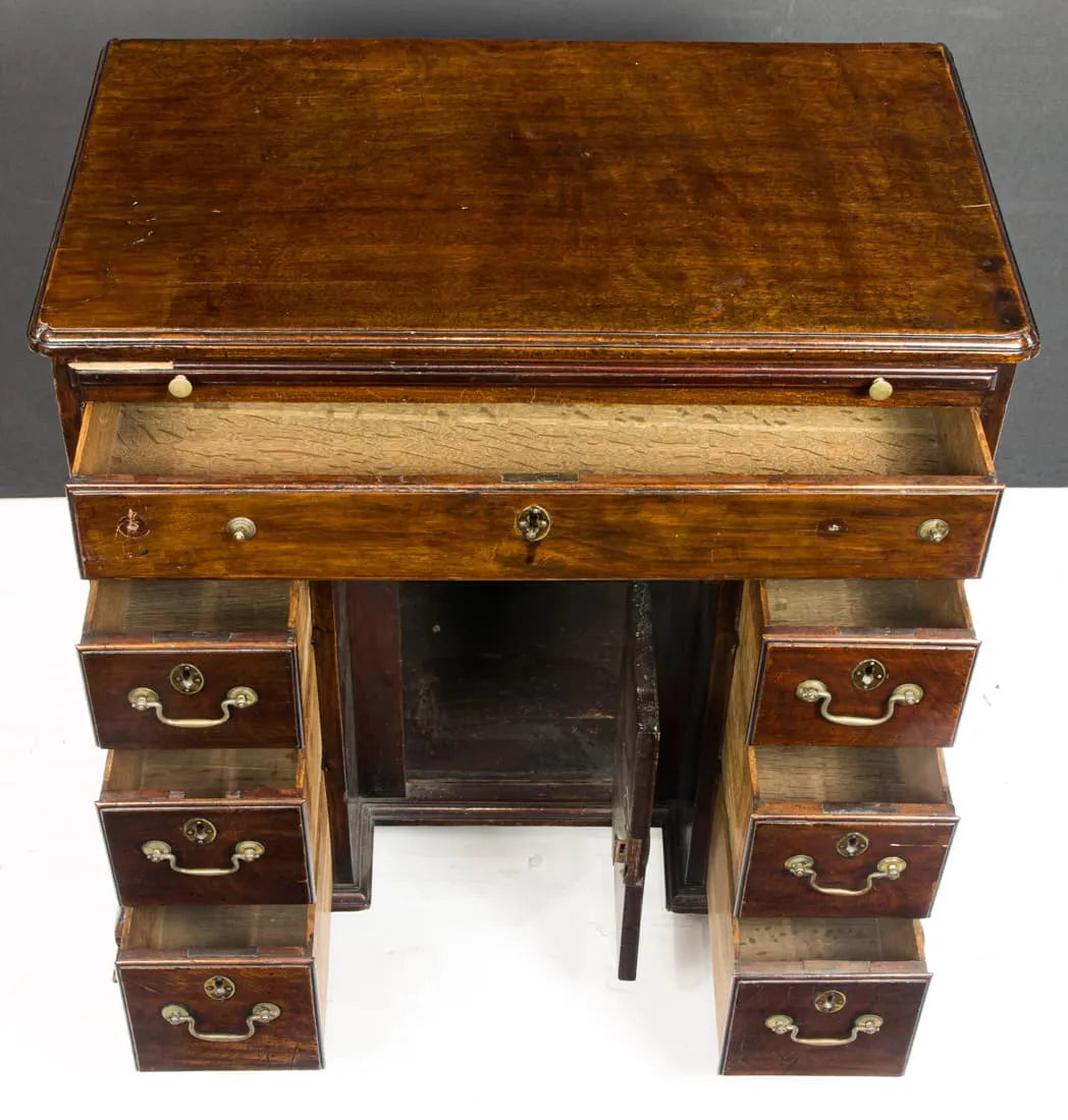 AF5-017: ANTIQUE LATE 18TH CENTURY GEORGIAN MAHOGANY KNEEHOLE DESK