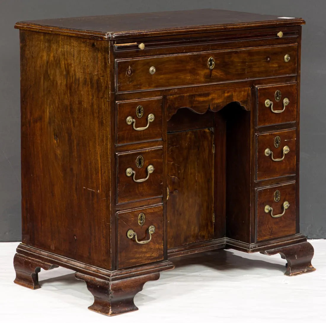 AF5-017: ANTIQUE LATE 18TH CENTURY GEORGIAN MAHOGANY KNEEHOLE DESK