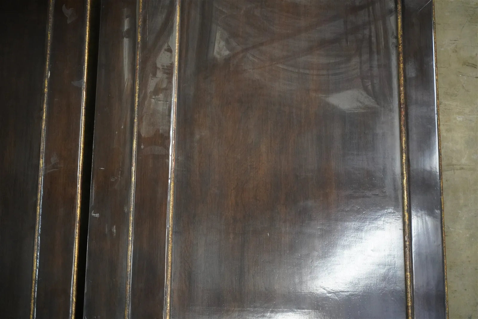 AF7-011: Late 20th Century Tall Continental 2 Panel Highly Polished Wood Screen / Room Divider