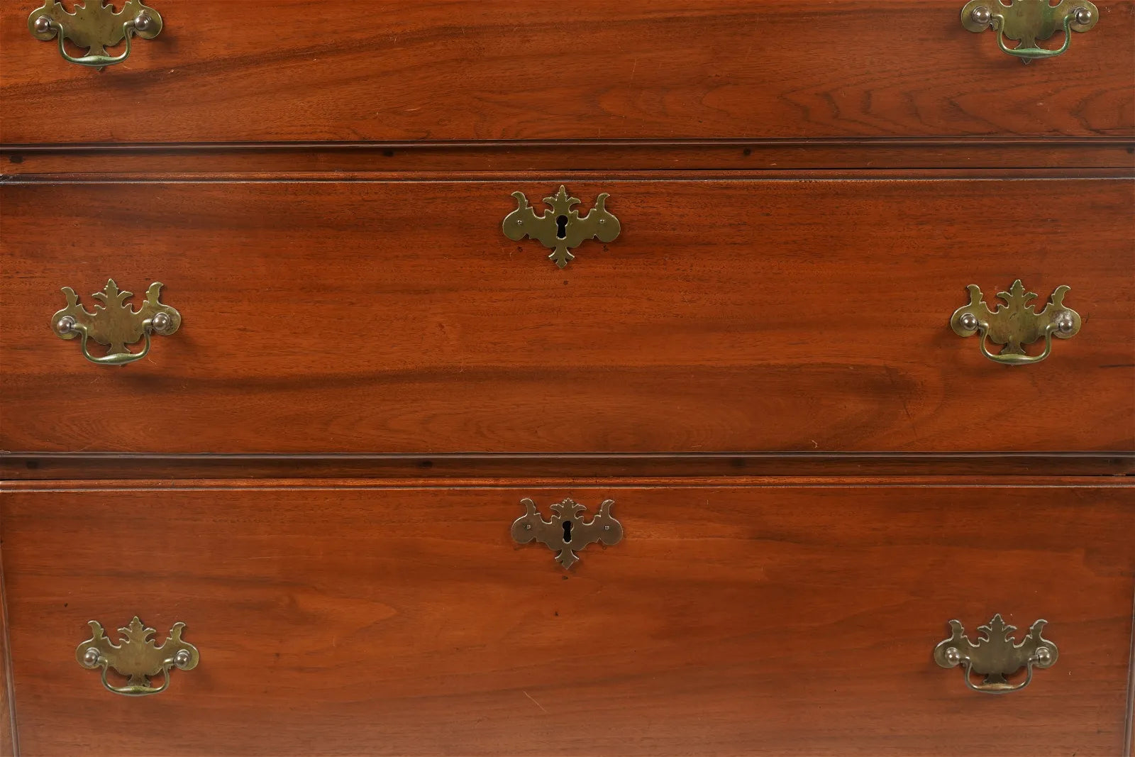 AF4-060: Antique Early to Mid 19th C American Bench Made Mahogany Tall Chest of Drawers