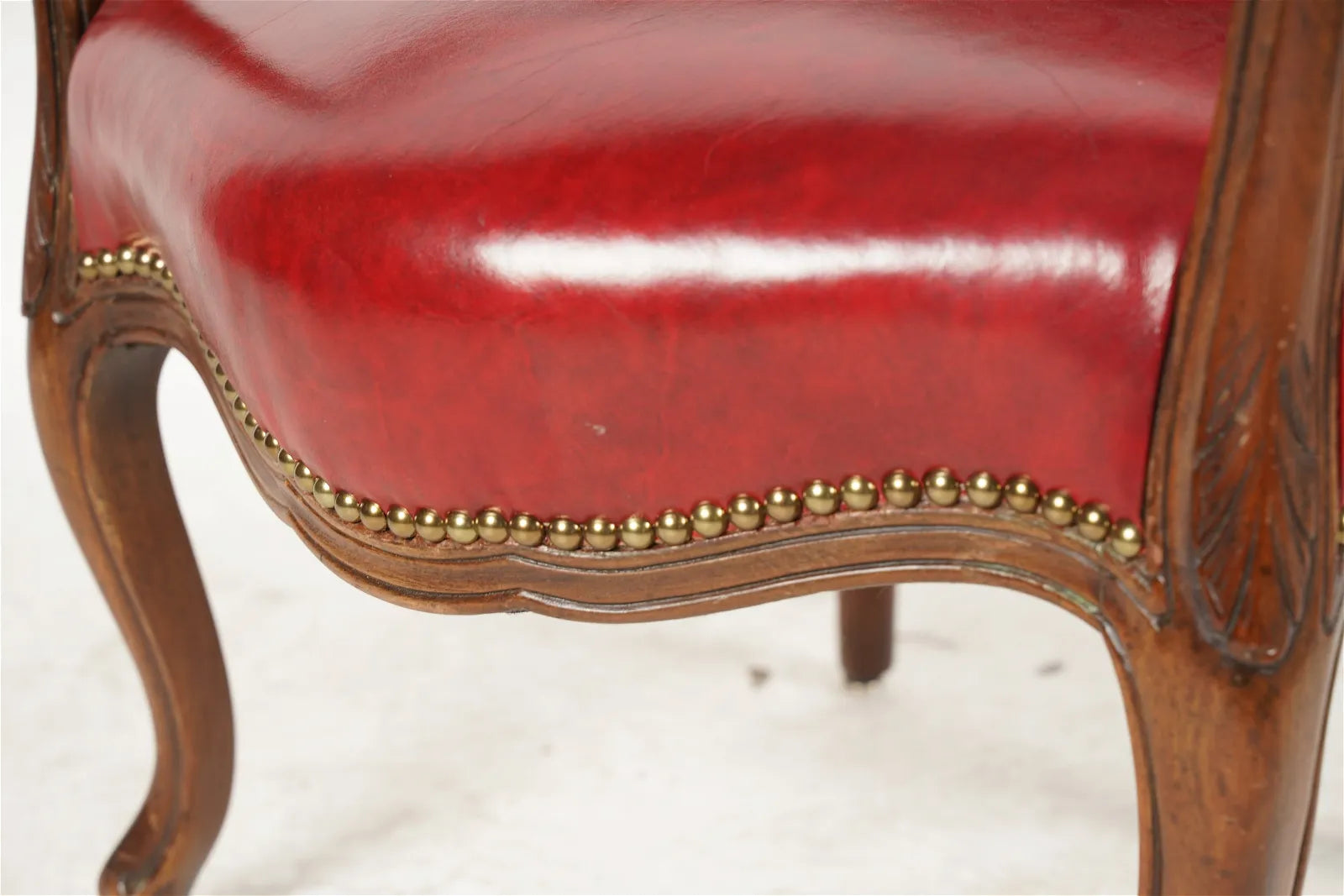 AF2-158: Antique Early 20th Century Rococo Style Carved Walnut Arm Chair W/ Red Leather Upholstery