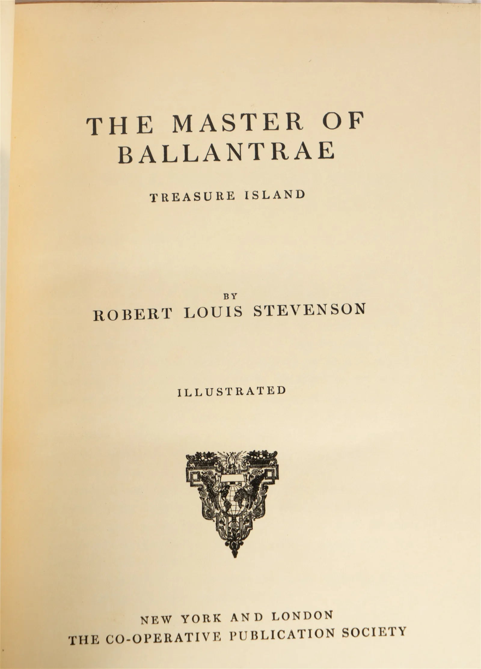 DA8-002: Late 19th C Leather Bound Works of Robert Louis Stevenson (8 Volumes)