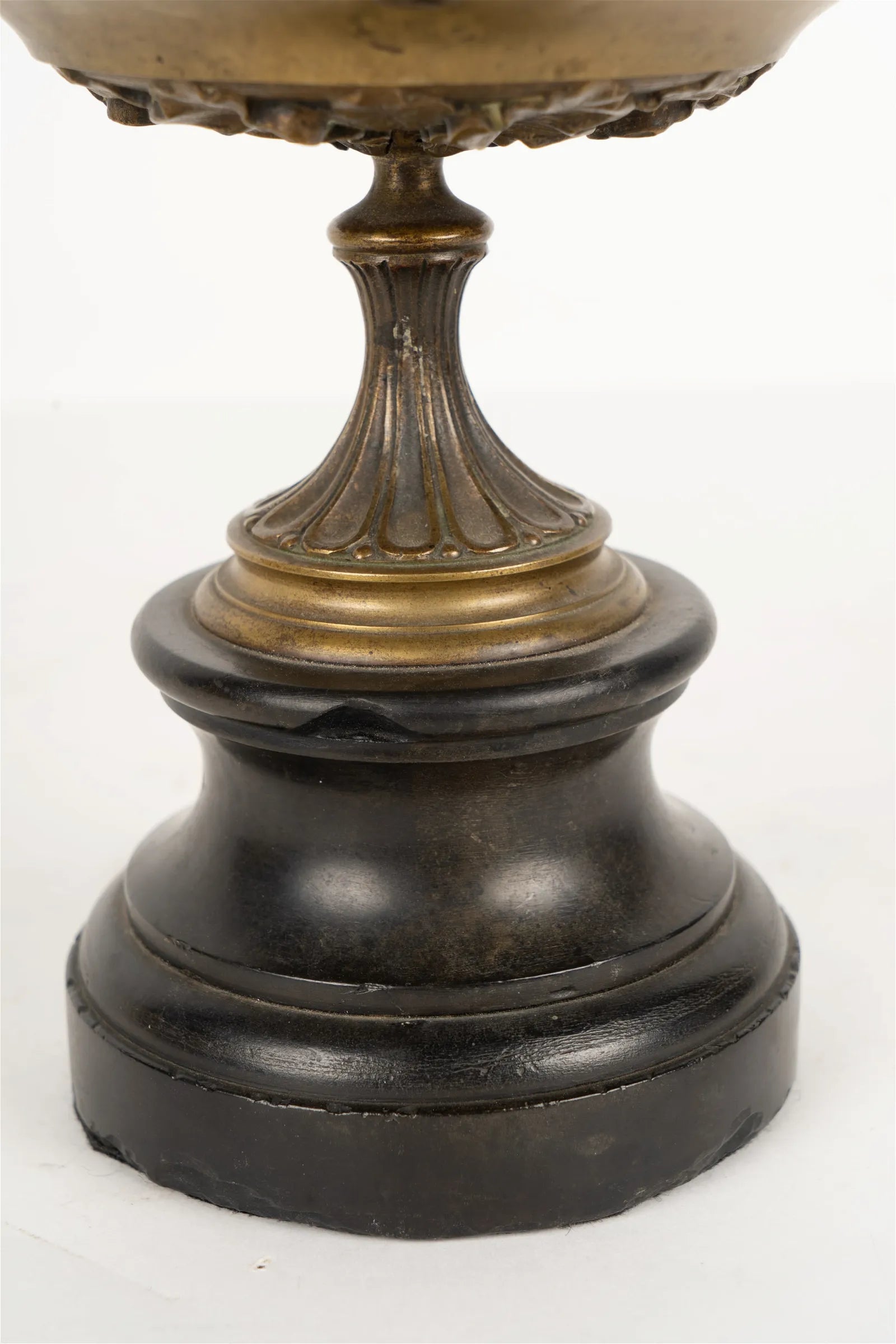 DA2-017: Mid 19th Century Bronze Tazza on Marble Base - Jules Moigniez (1835 - 1894)