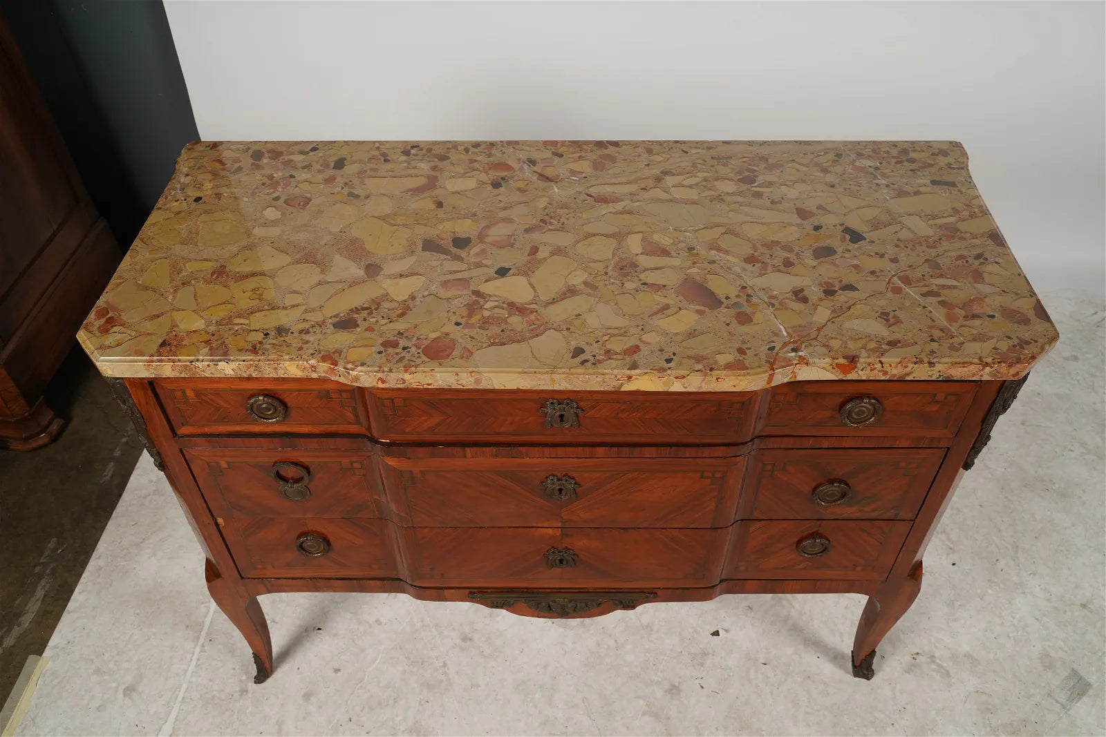 AF4-103: Antique Late 18th Century French Louis XV Parquetry Commode With Breche D'Alep Marble Top