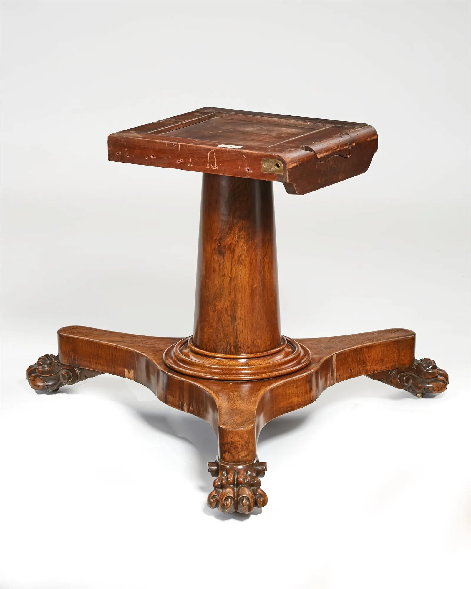 AF1-002  Antique Early 19th Century English William IV Rosewood Breakfast or Center Table