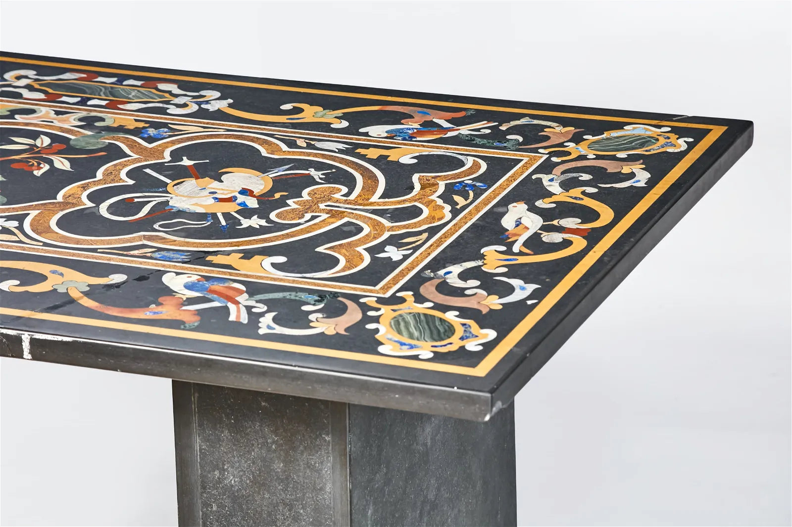 AF1-029: Antique Early 19th Century Italian Renaissance Style Pietra Dura Table