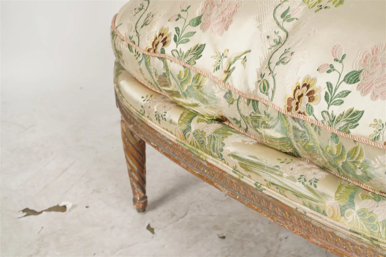 AF2-409: Antique Late 19th Century French Louis XVI Style Gilt Wood Settee