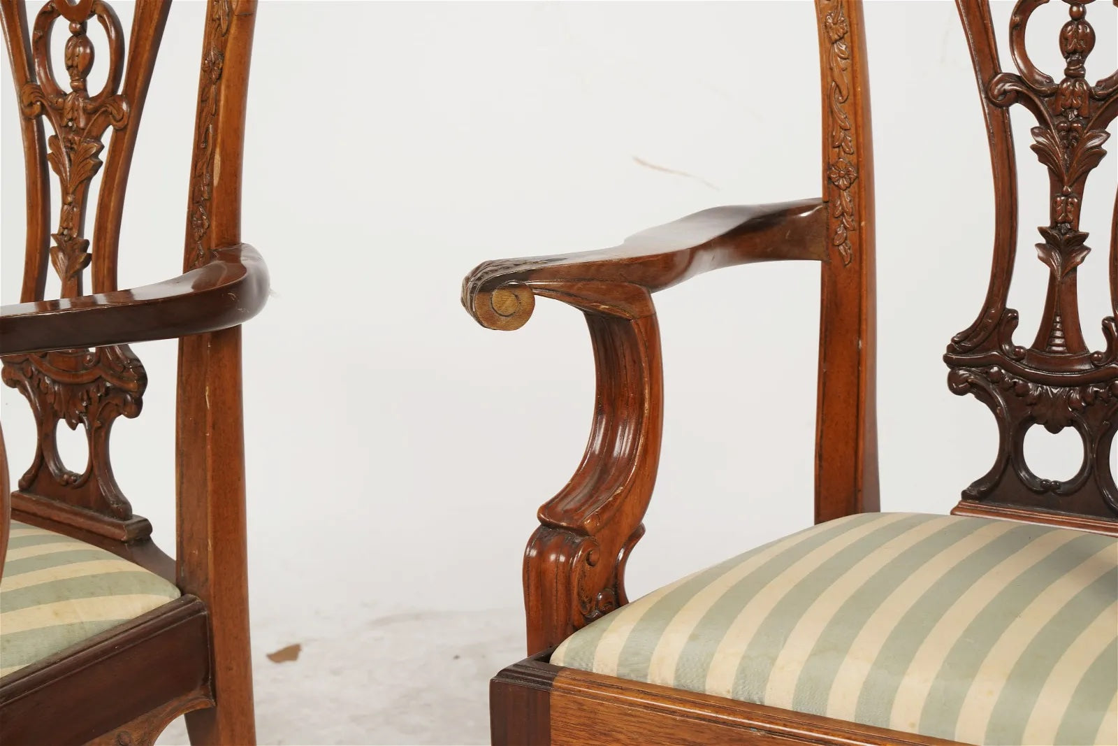 AF2-411: Antique Pair of Early 20th Century Carved Mahogany Chippendale Style Child's Chair