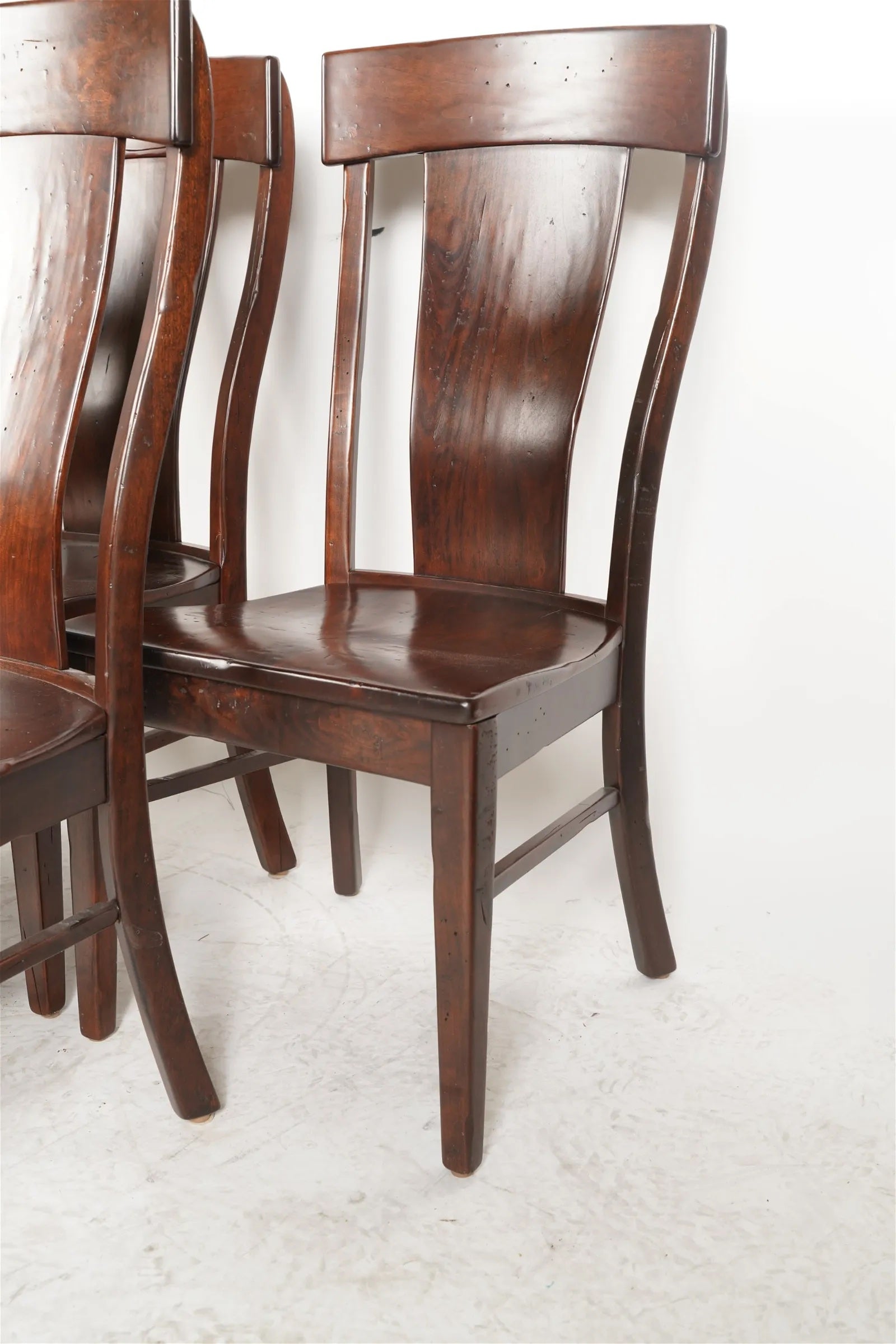 AF2-412: VINTAGE SET OF 6 SIMPLY AMISH CHERRY WOOD T BACK DINING CHAIRS