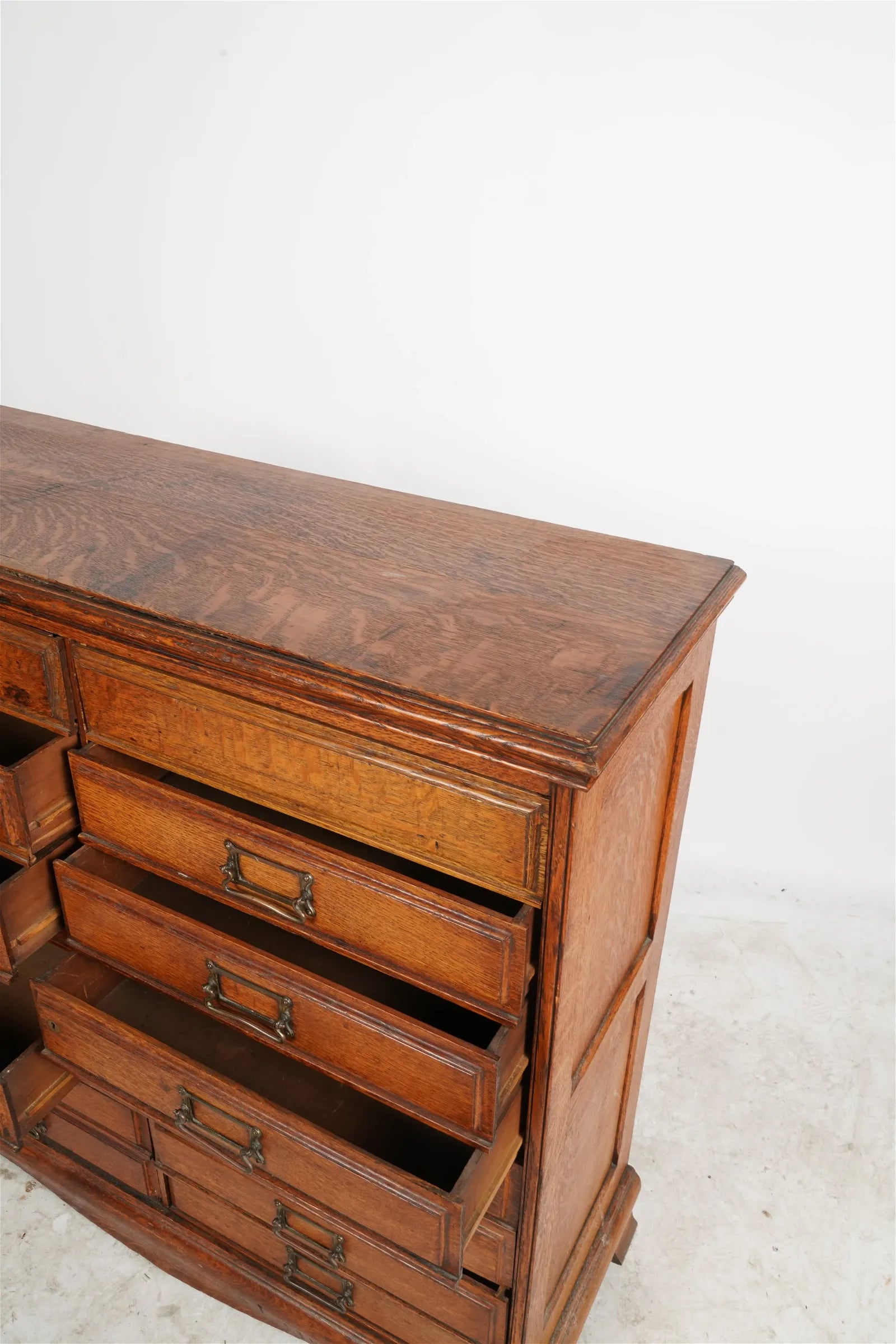 AF3-390: Antique Late 19th Century American Quarter Sawn Oak File Cabinet