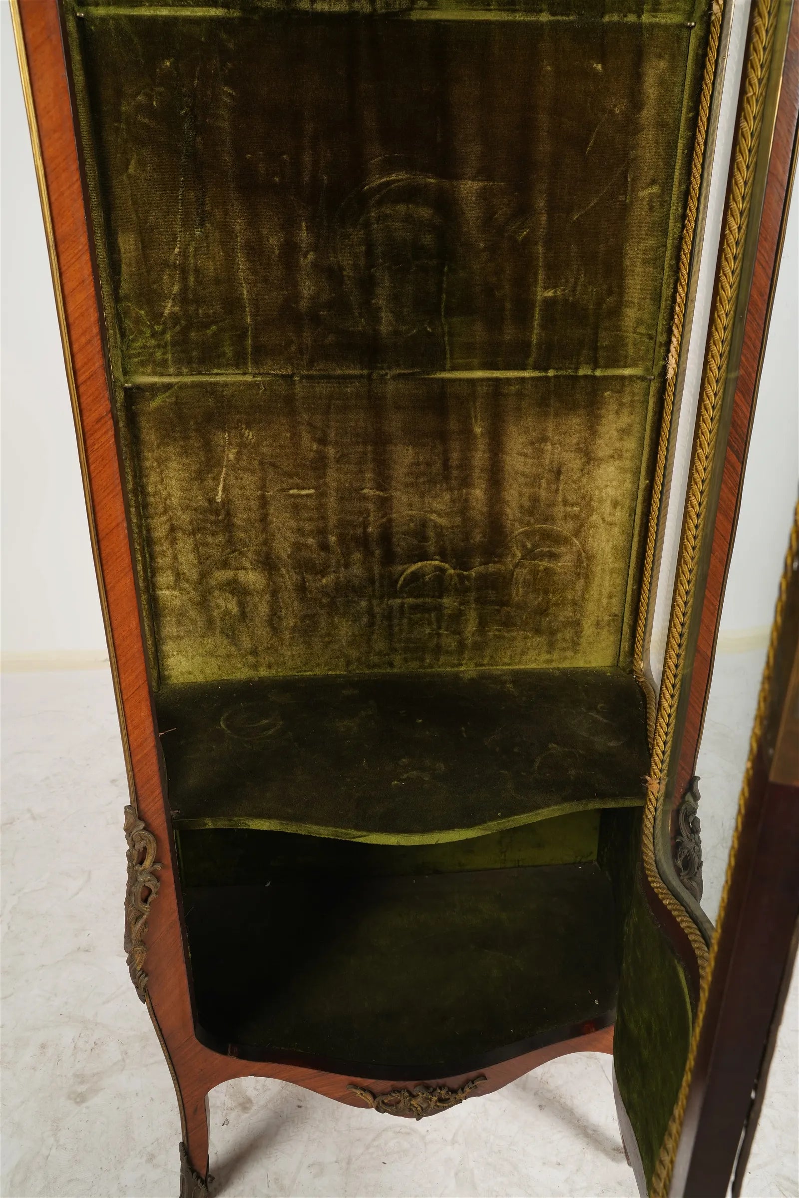 AF3-110: Antique Early 20th Century French Louis XV Kingwood Marquetry Vitrine Display Cabinet with Vernis Martin Style Decorated Finish