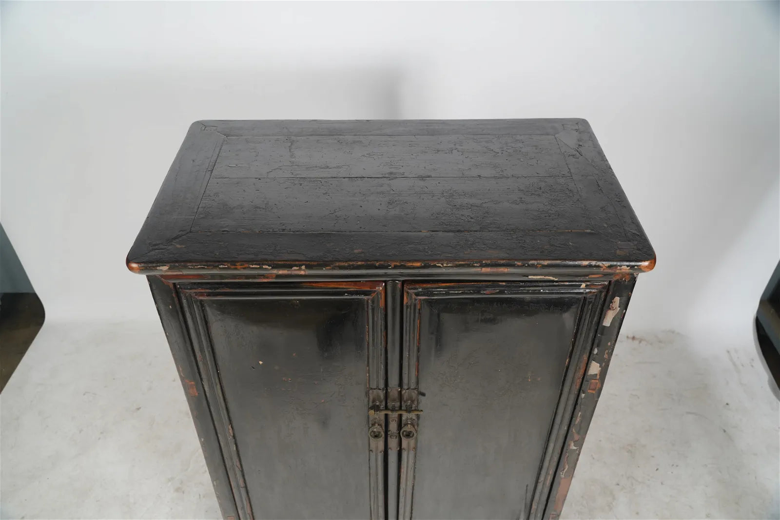 AF3-103: Antique Early 20th Century Chinese Black Lacquer Tapered Wedding Cabinet