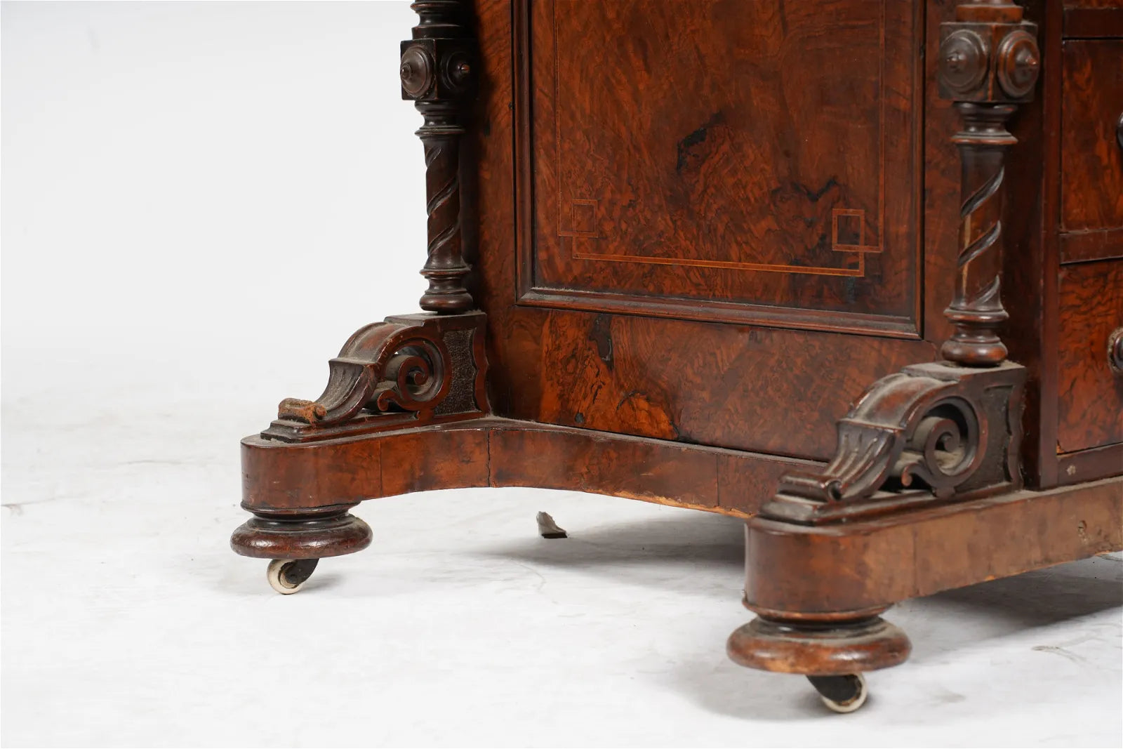 AF5-035: Antique Mid 19th Century English Victorian Inlaid Rosewood Davenport Desk