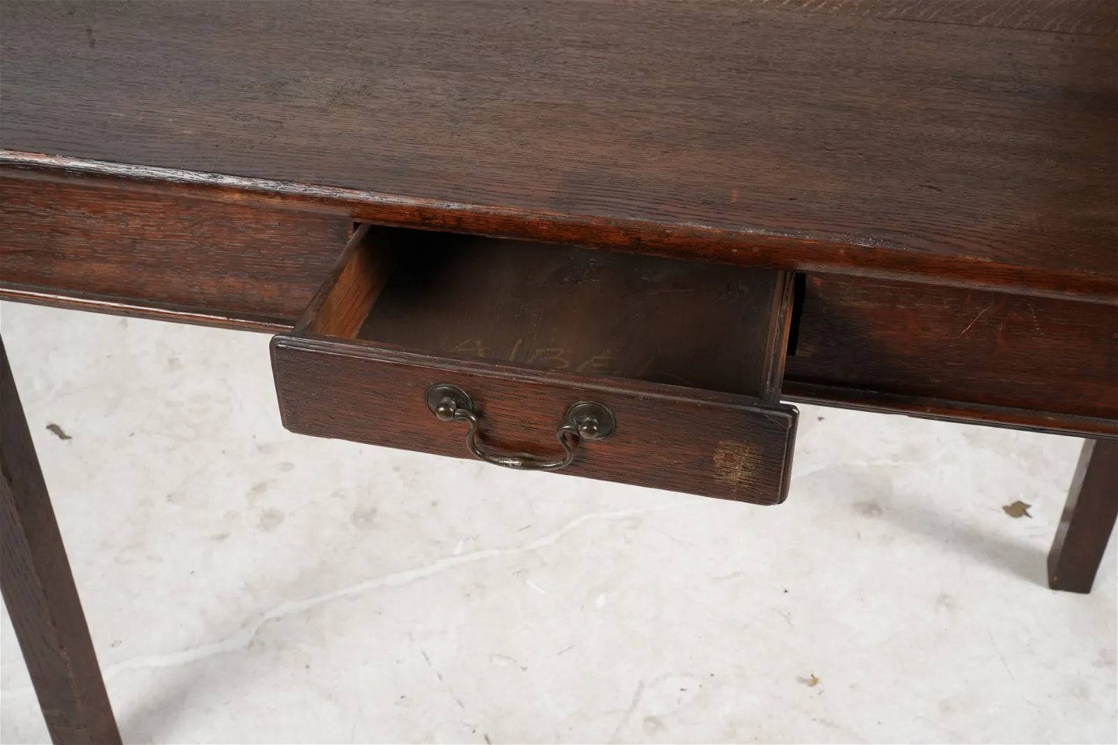 AF1-004: Late 18th Century English Georgian Oak Flip Top Table