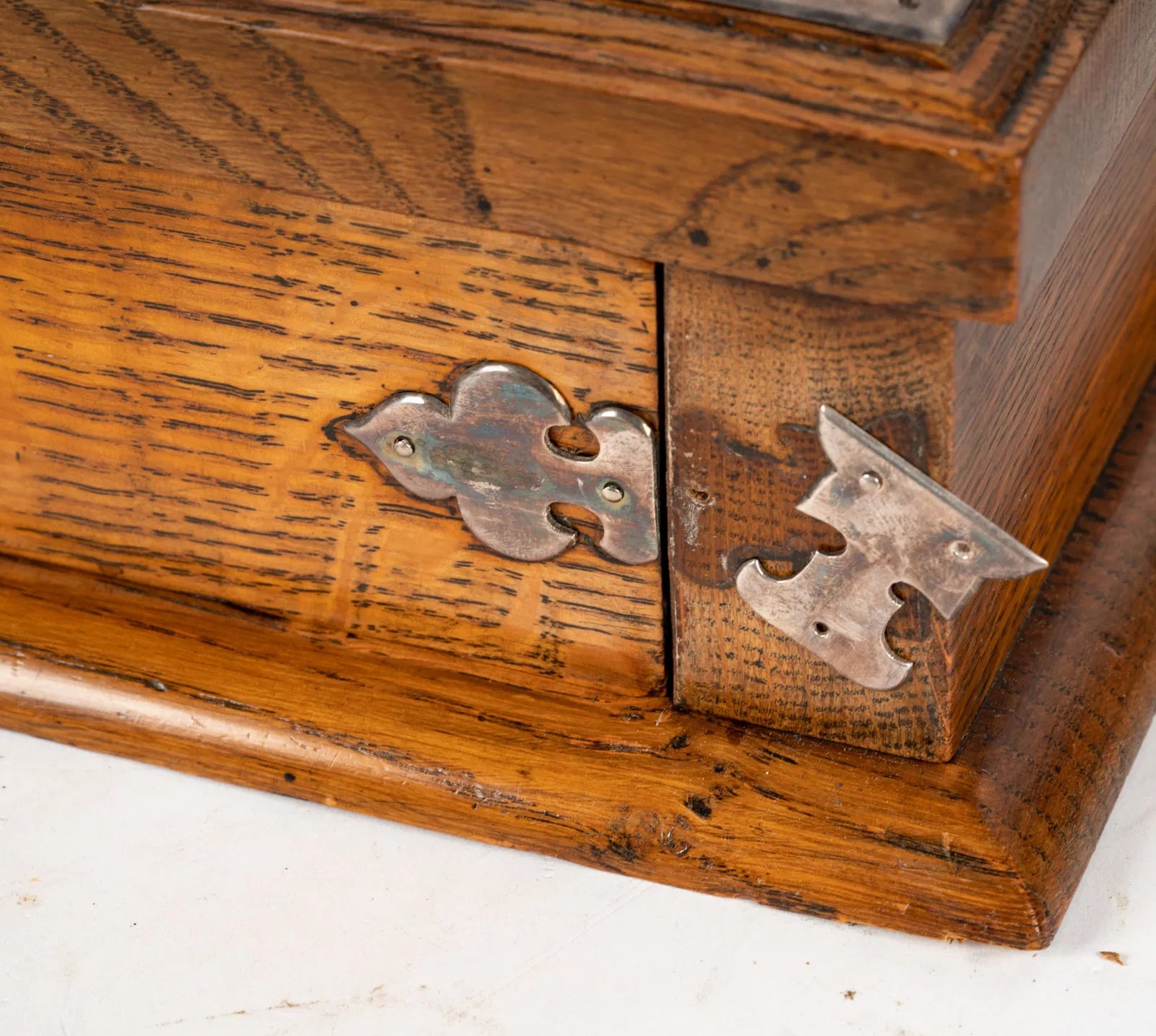 DA2-040: Antique Late 19th Century English Oak Double Ink Stand