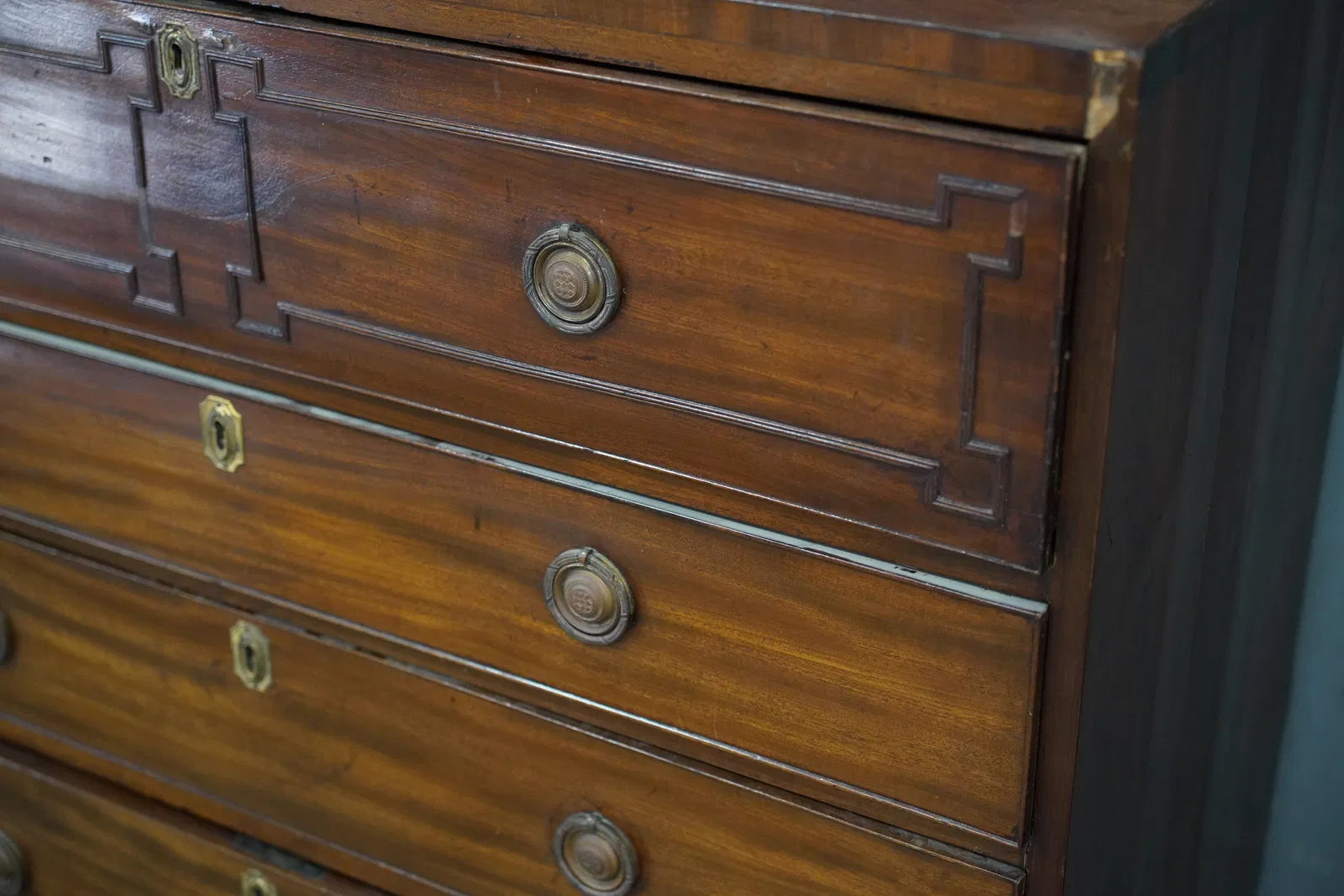 AF5-392: Early 19th Century English Regency Mahogany Secretary Bookcase