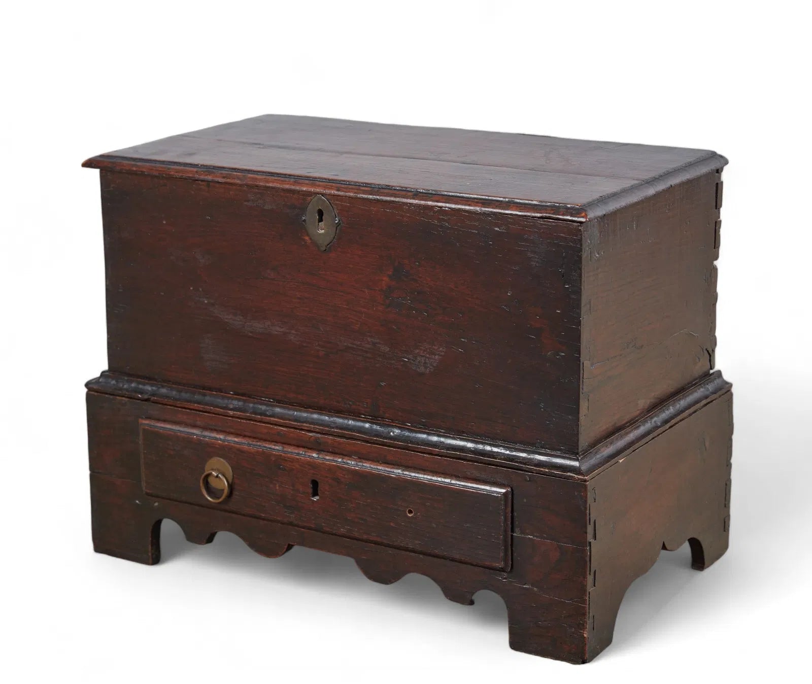 AF4-029: Late 18th Century Georgian Diminutive Oak Mule Chest