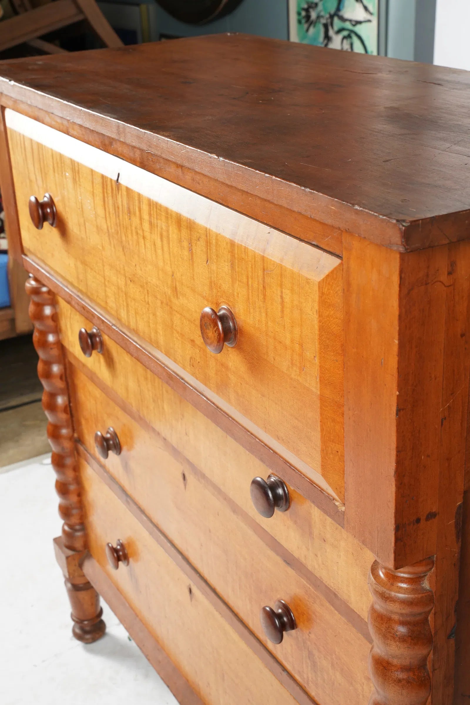 AF4-018: Antique Early 19th Century American Federal Tiger Maple and Cherry Chest of Four Drawers