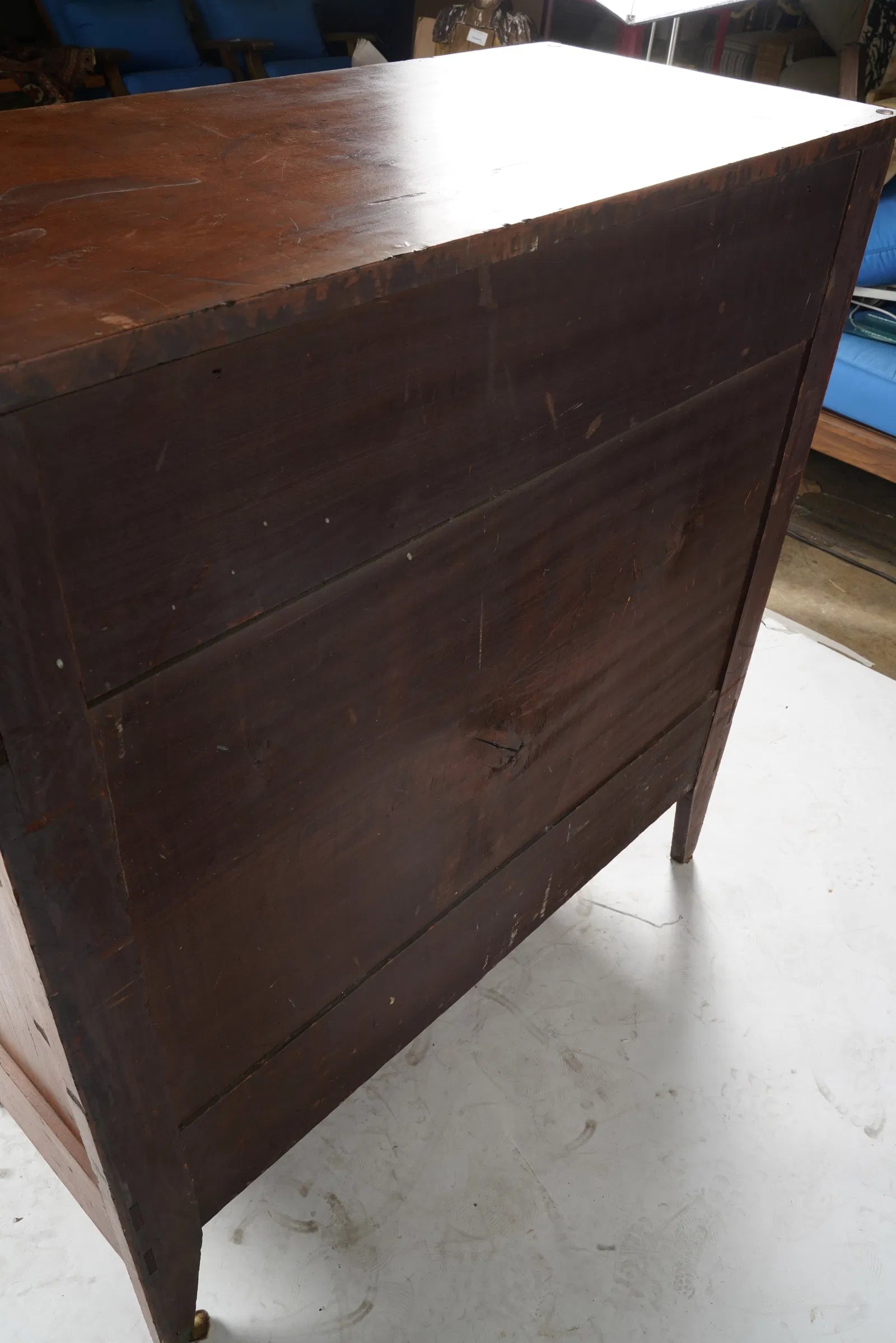 AF4-018: Antique Early 19th Century American Federal Tiger Maple and Cherry Chest of Four Drawers