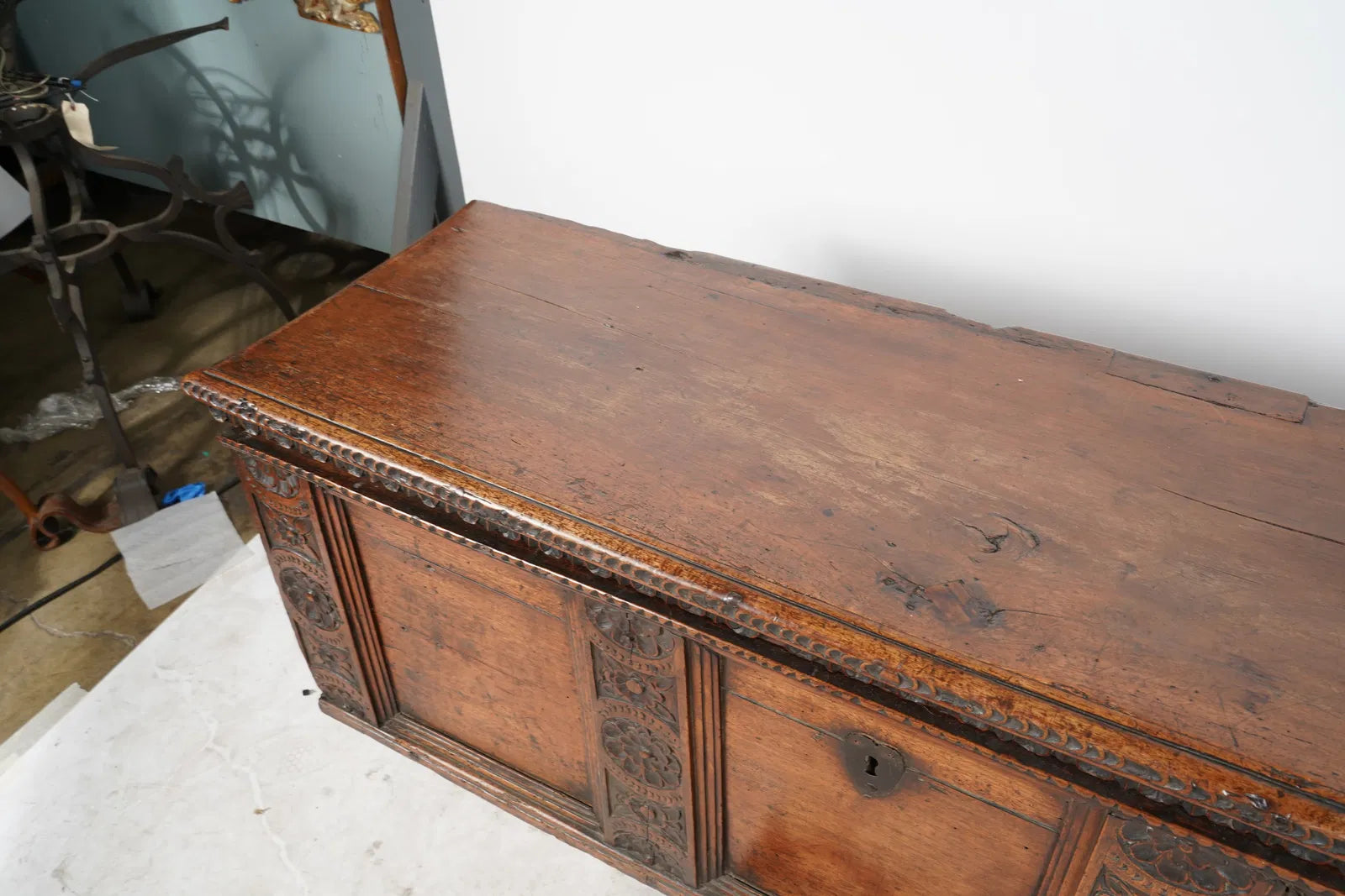 AF4-028: Early 18th Century Spanish Baroque Carved Walnut Coffer