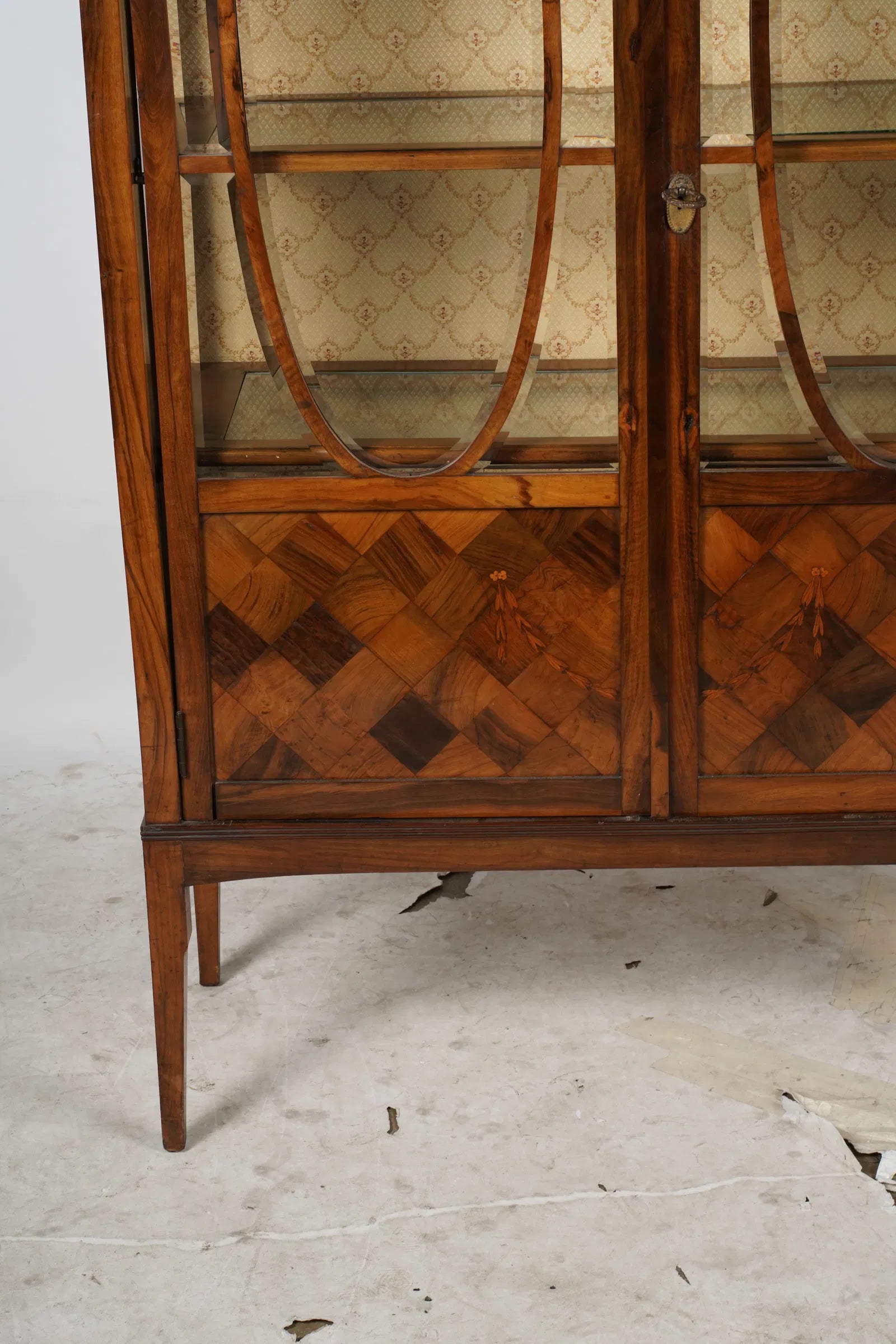 AF3-025: Late 19th Century French Marquetry Parquetry Inlay Kingwood Vitrine Cabinet