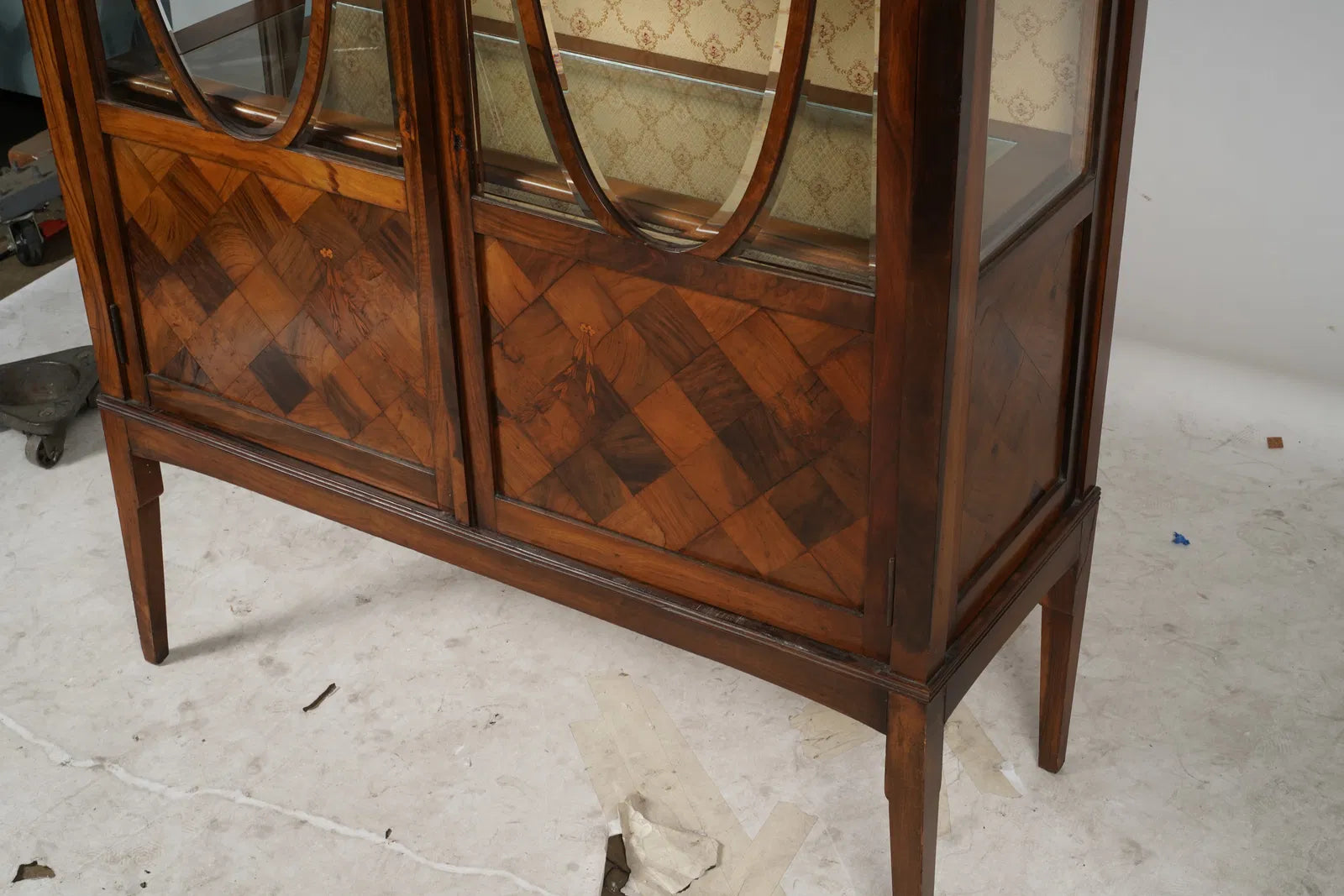 AF3-025: Late 19th Century French Marquetry Parquetry Inlay Kingwood Vitrine Cabinet