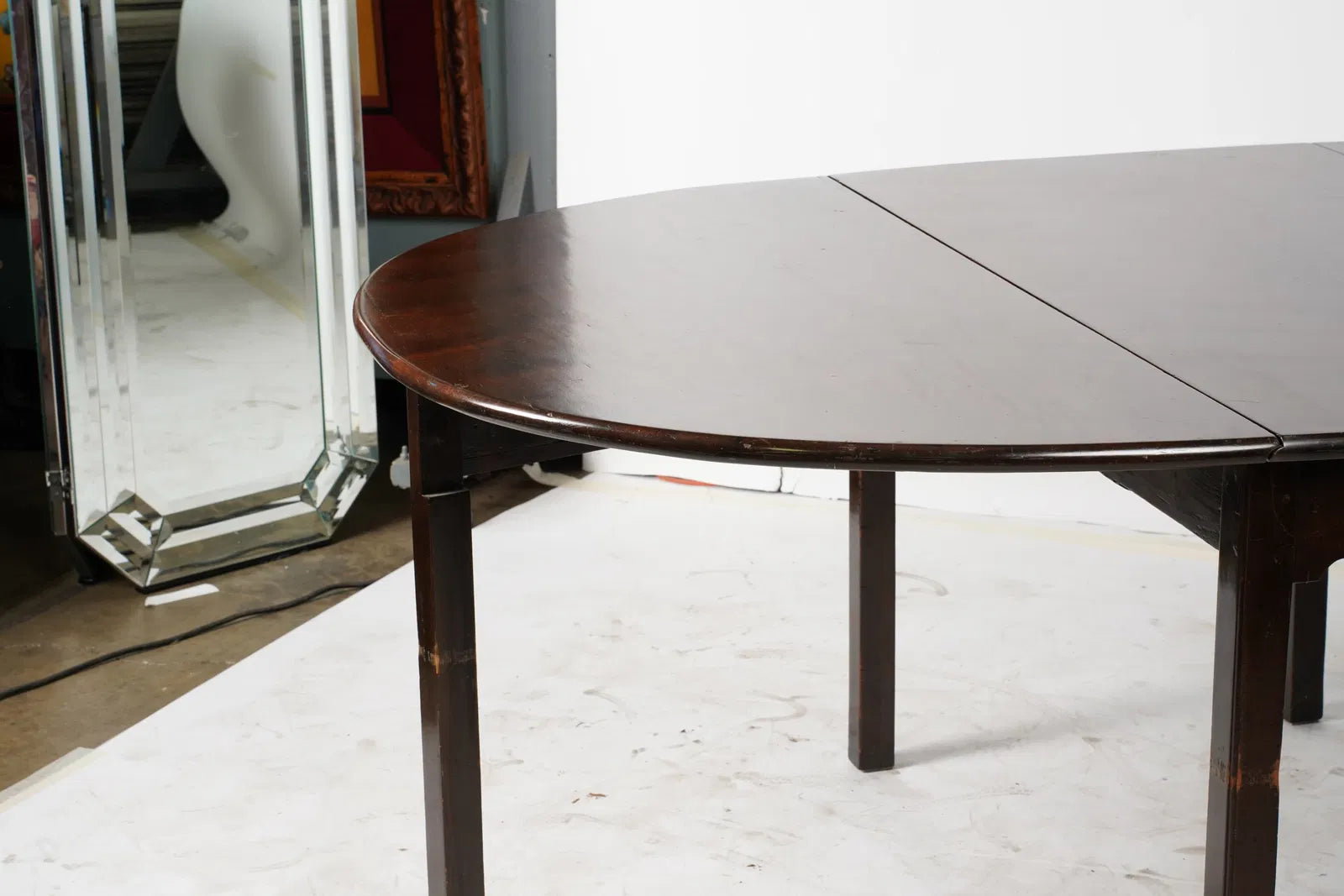 AF1-413: Antique Early 19th Century Georgian Mahogany Oval Gateleg Drop Leaf Dining Table