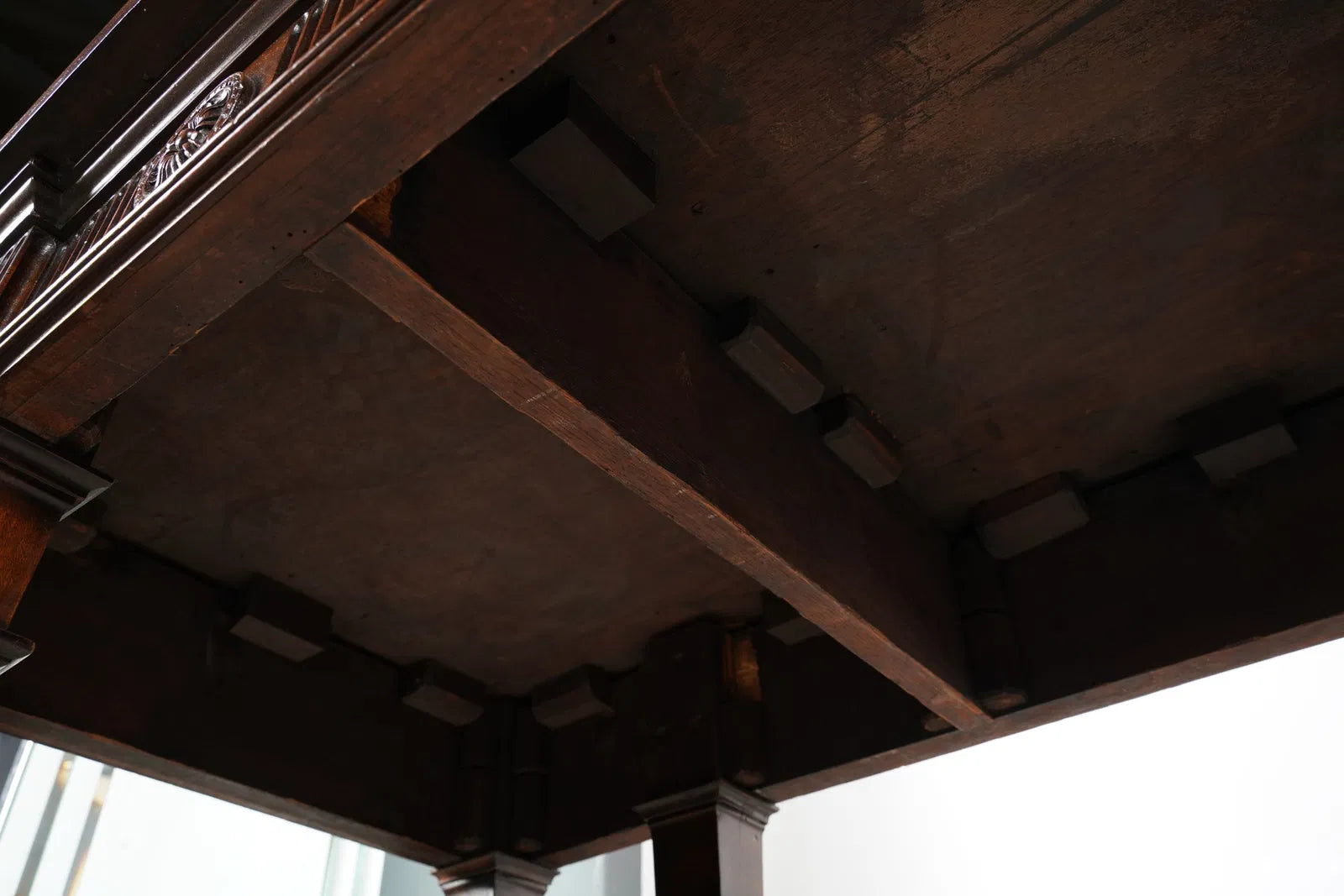 AF1-034: Early 20th Century English Edwardian Carved Inlaid Mahogany Console Sideboard Table