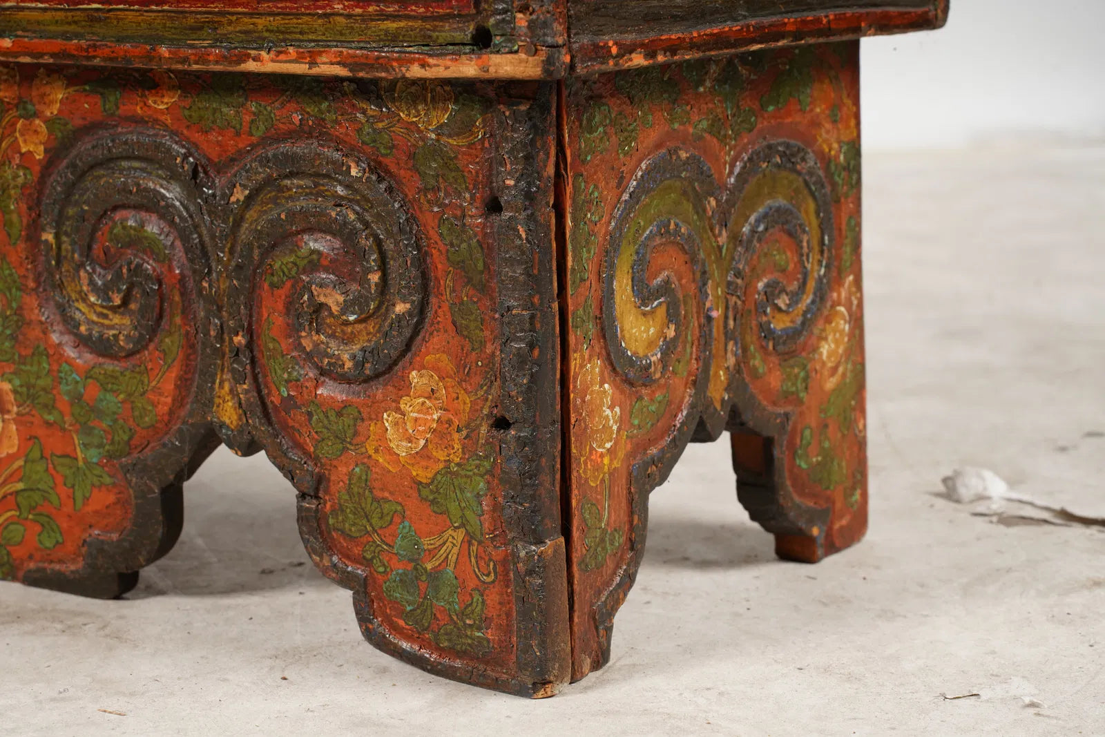 AF1-104: Antique Early 19th Century Tibetan Buddhist Polychrome Folding Wood Prayer Table