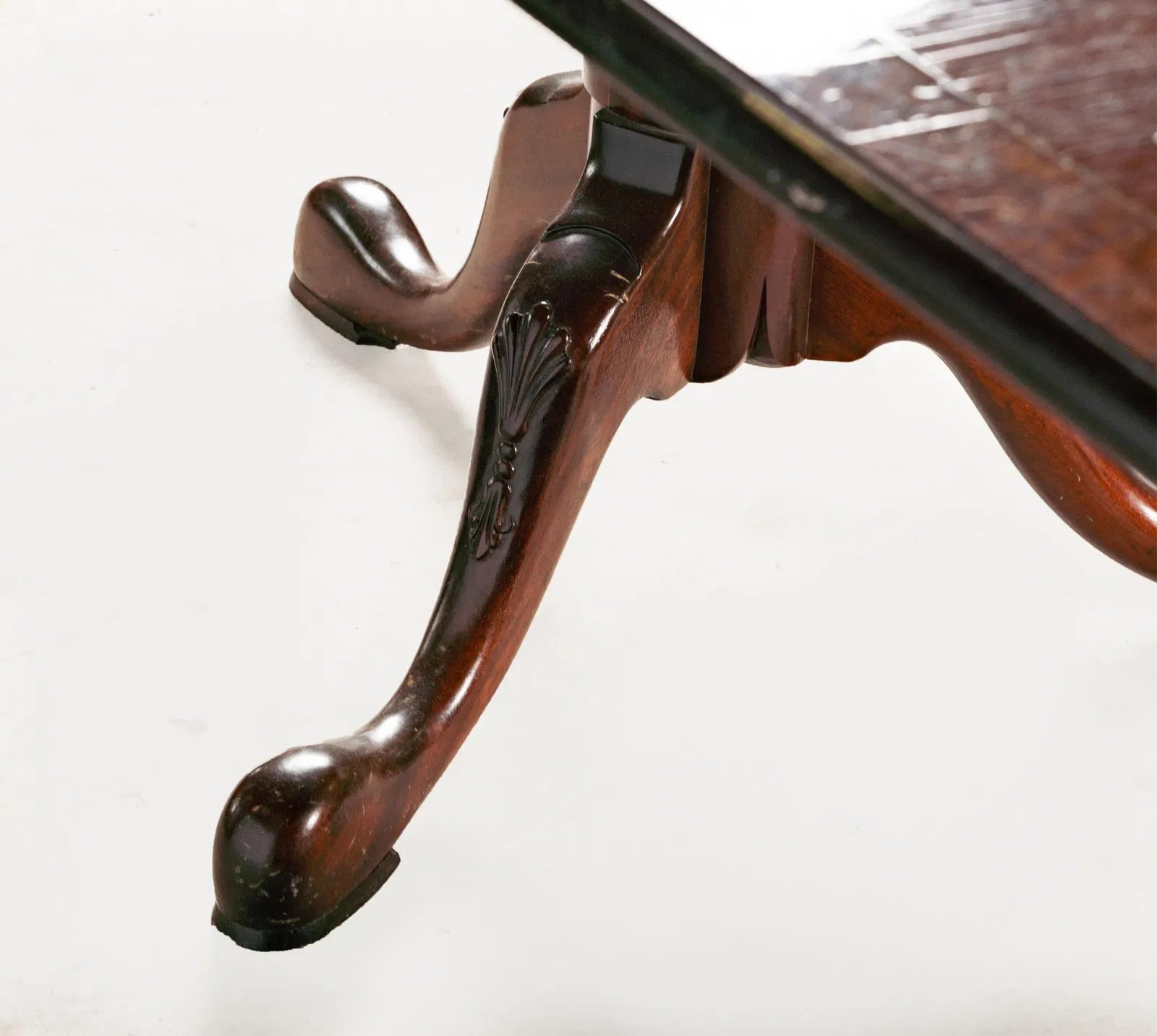 AF1-163: 20th Century Mahogany Georgian Double Pedestal Dining Table With Three Leaves