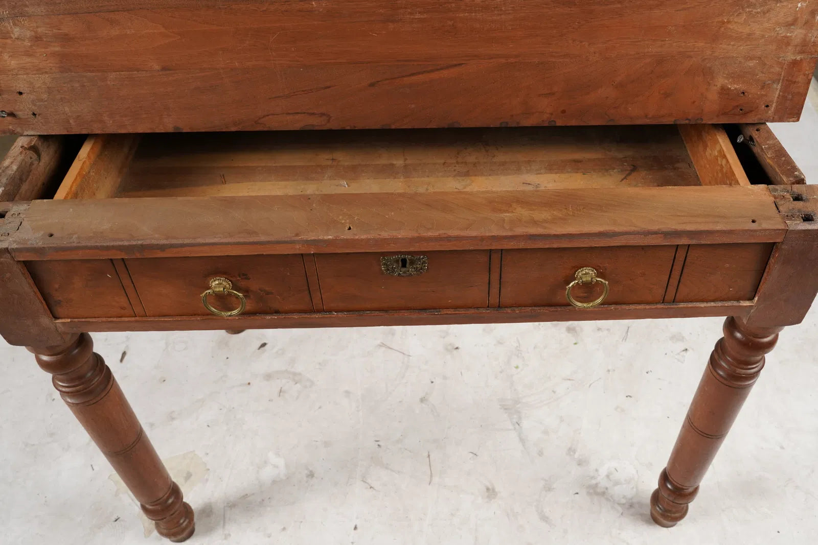 AF5-039: Antique Early 19th Century American Federal Walnut Fall Front Secretary