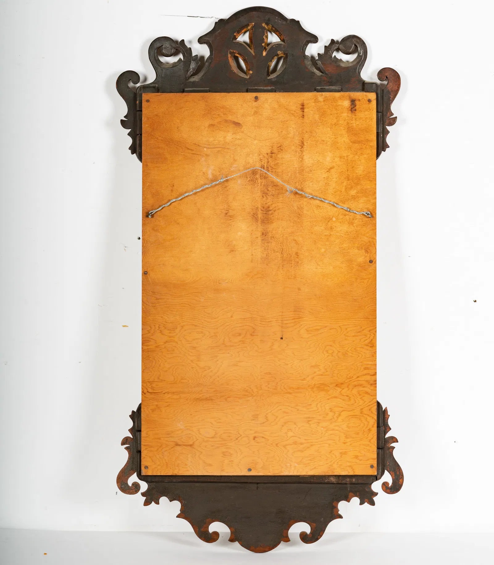 AF7-100: Antique Early 19th Century American Federal Chippendale Style Framed Mirror