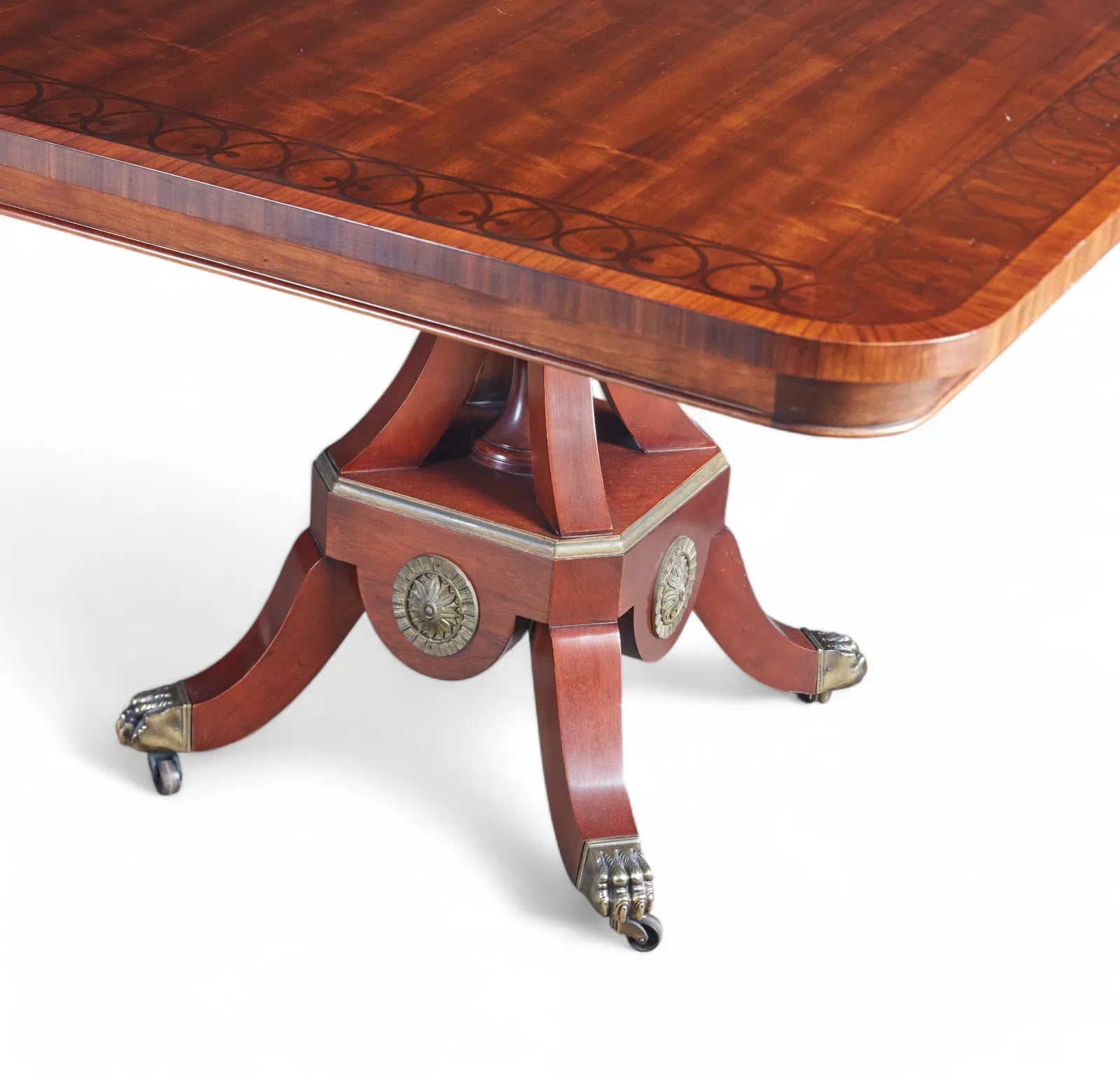 AF1-057: 20th Century John Widdicomb Neoclassical Pedestal Inlaid Mahogany Extension Dining Table