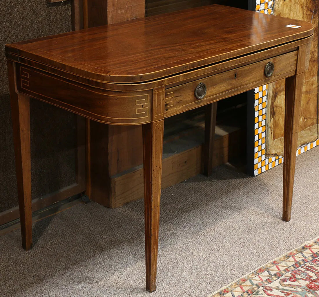 AF1-062: Antique Early 19th Century American Federal Flip Top Mahogany Games Table