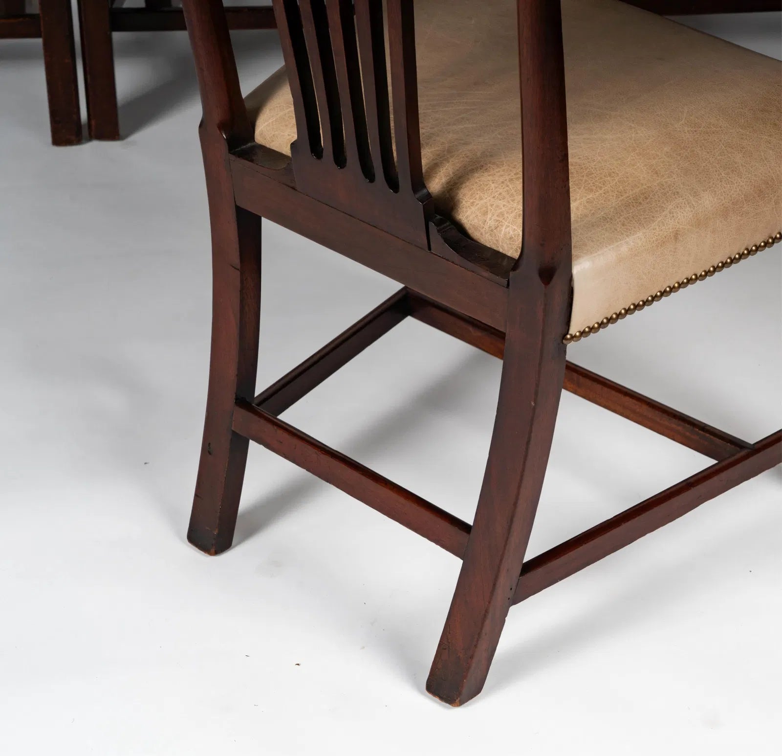 AF2-063: Early 19th Century English Chippendale Style Mahogany Side Chair With Leather Seat