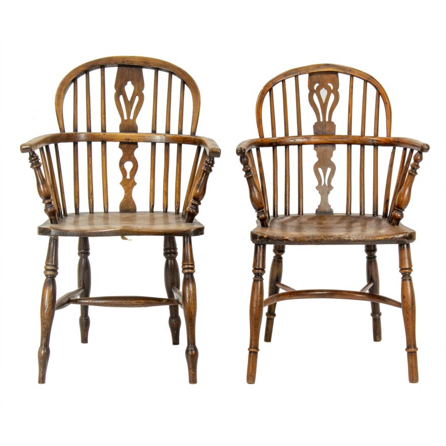 AF2-006: ANTIQUE NEAR PAIR OF EARLY 19TH CENTURY ENGLISH BOW BACK WINDSOR ARMCHAIRS