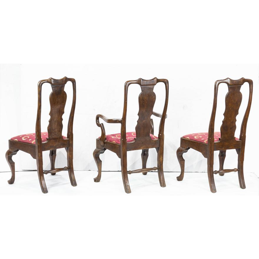 AF2-222: VINTAGE SET OF 6 MID 20TH CENTURY QUEEN ANNE STYLE OAK DINING CHAIRS