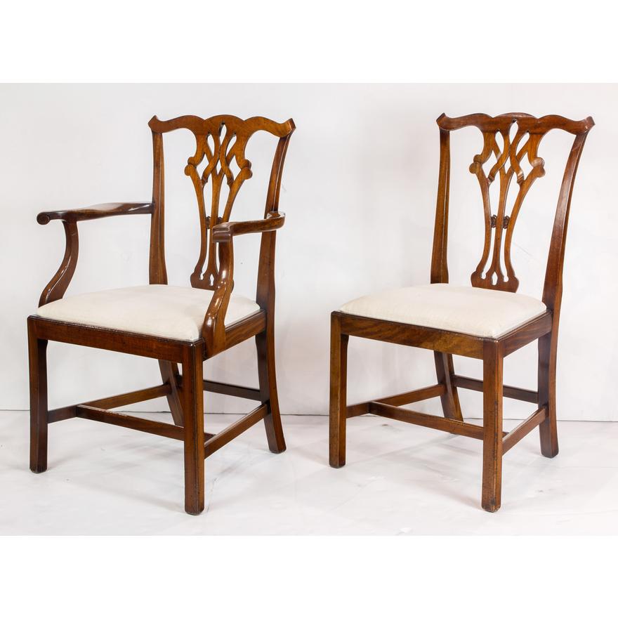 AF2-254: ANTIQUE SET OF 12 EARLY 20TH CENTURY GEORGE III STYLE BENCH MADE HAND CARVED MAHOGANY DINING CHAIRS