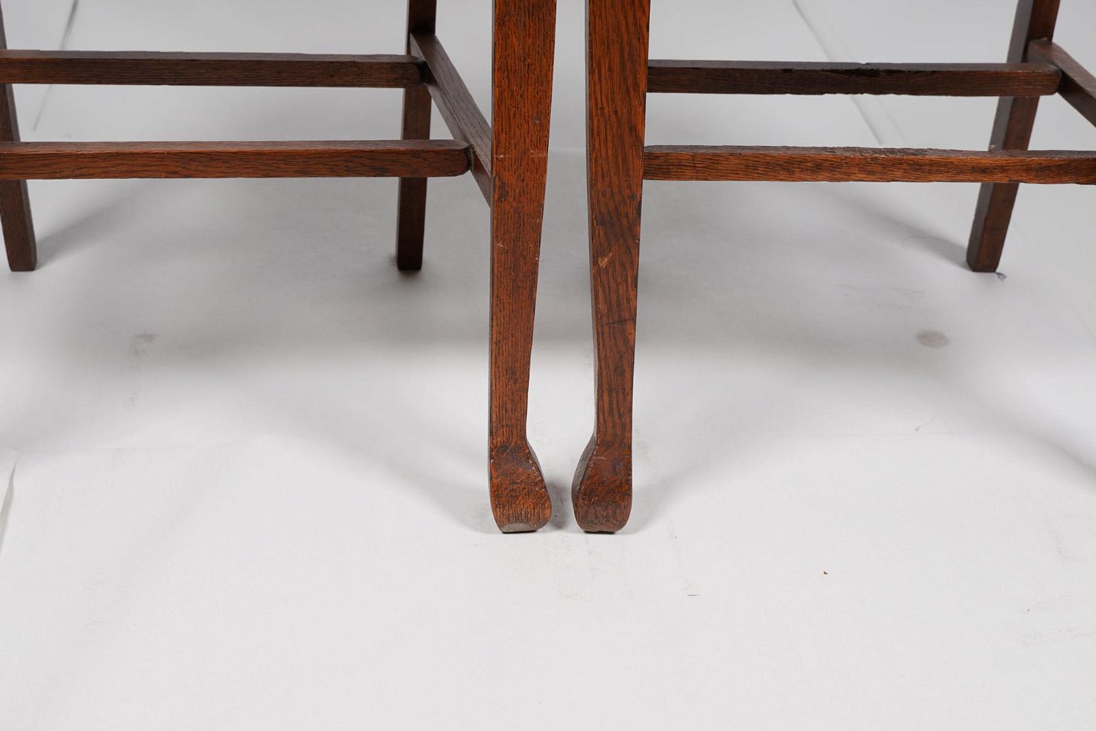 AF2-160: ANTIQUE SET OF 4 FOUR EARLY 20TH CENTURY AMERICAN OAK DINING CHAIRS