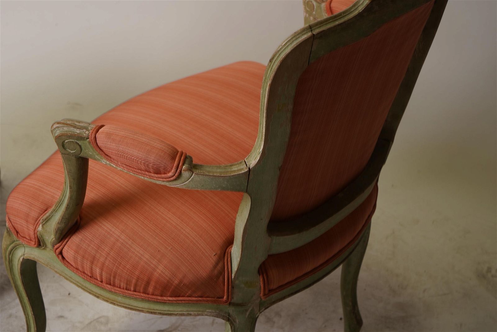 AF2-019: ANTIQUE PAIR OF LATE 19TH CENTURY PAINTED LOUIS XV STYLE FAUTEUILS