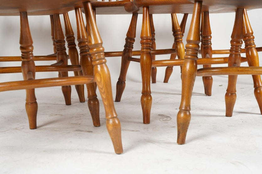 AF2-105: ANTIQUE SET OF 8 EARLY 20TH CENTURY OAK WINDSOR HOOP BACK DINING CHAIRS