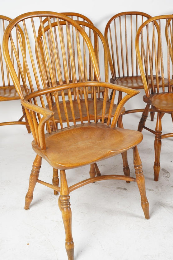 AF2-105: ANTIQUE SET OF 8 EARLY 20TH CENTURY OAK WINDSOR HOOP BACK DINING CHAIRS