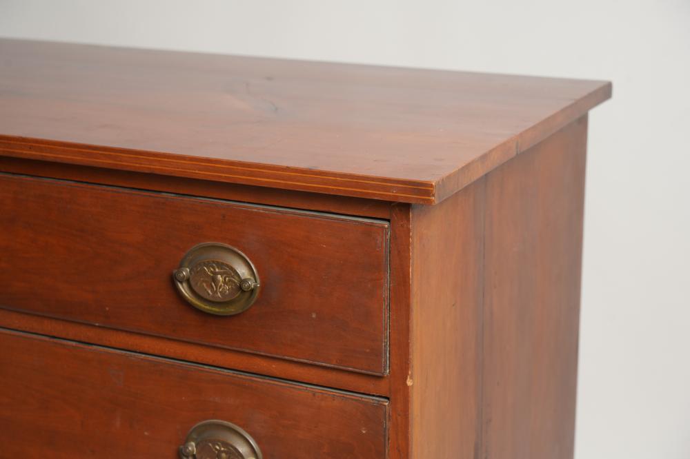 AF4-090: ANTIQUE LATE 18TH C AMERICAN FEDERAL FRUITWOOD CHEST OF DRAWERS