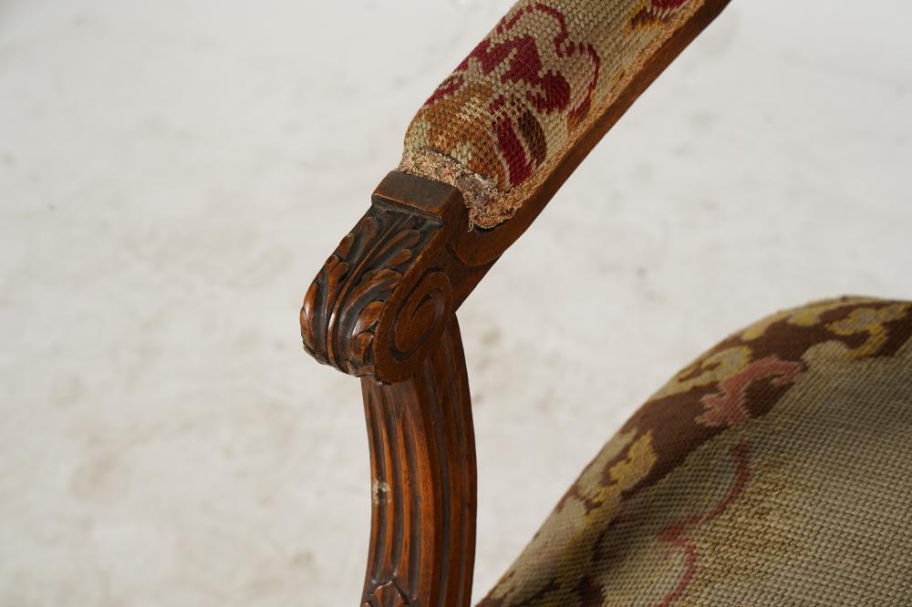 AF2-024: ANTIQUE LATE 19TH C LOUIS XVI STYLE BEECHWOOD FAUTEUIL W/ NEEDLEPOINT UPHOLSTERY